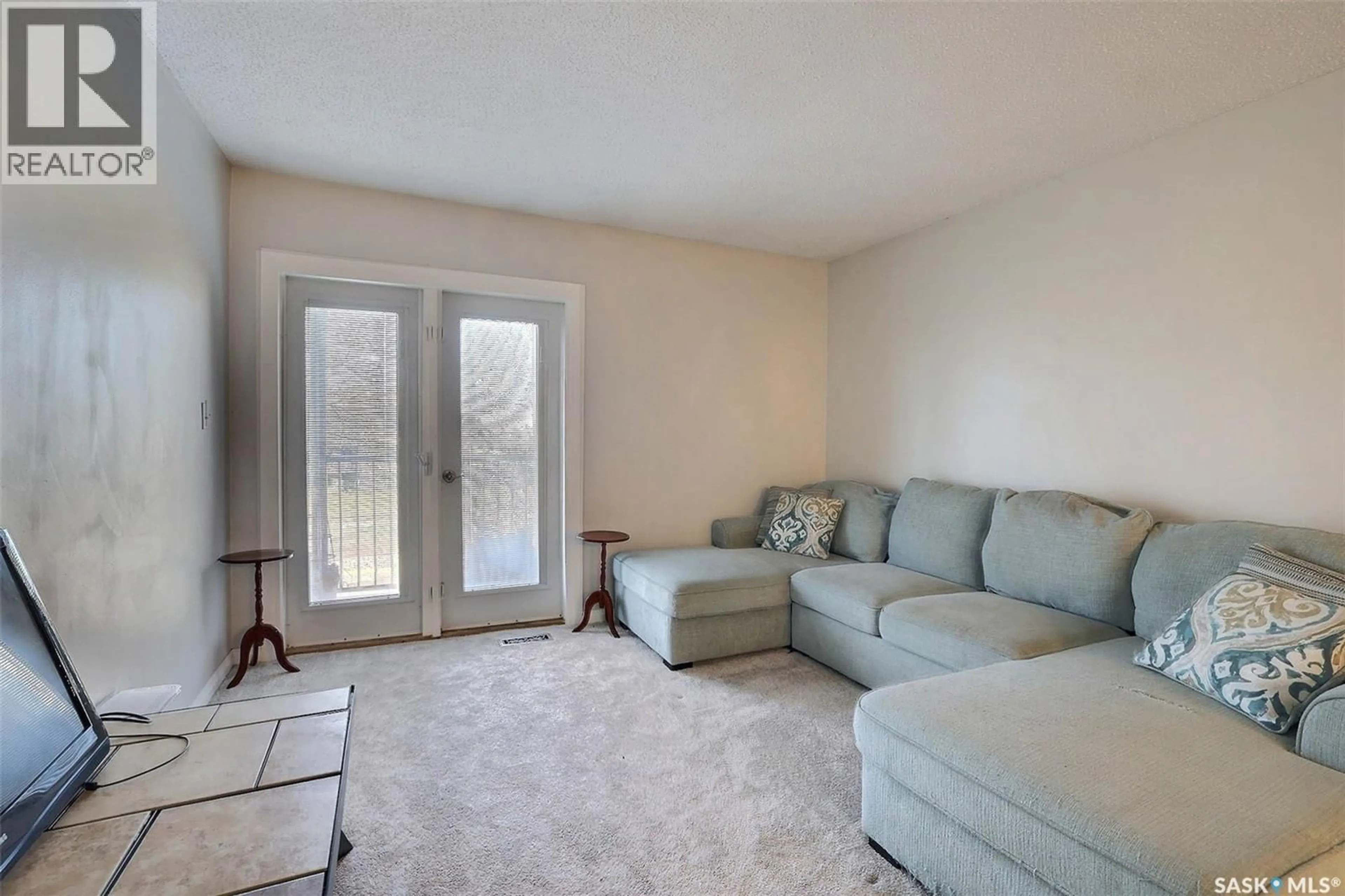 Living room with furniture, unknown for 6595 - 16 ROCHDALE BOULEVARD, Regina Saskatchewan S4X2Z1