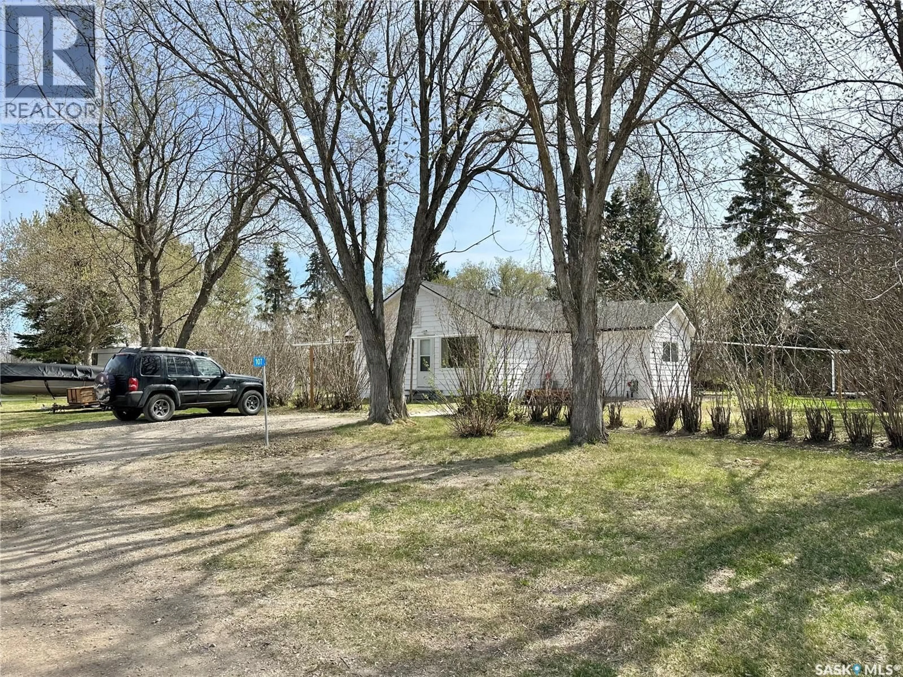 A pic from outside/outdoor area/front of a property/back of a property/a pic from drone, unknown for 107 MAIN STREET, Spiritwood Rm No. 496 Saskatchewan S0J1V0