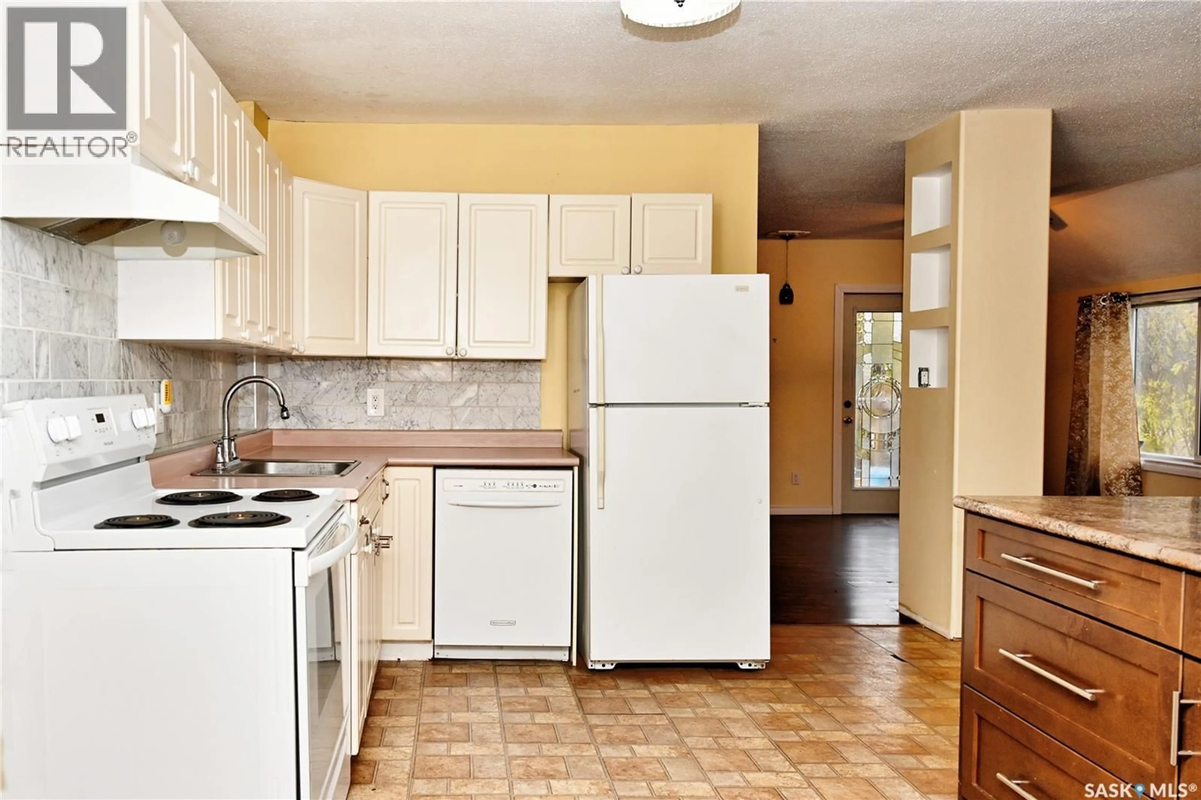 Standard kitchen, unknown for 301 BROADWAY STREET, Borden Saskatchewan S0K0N0
