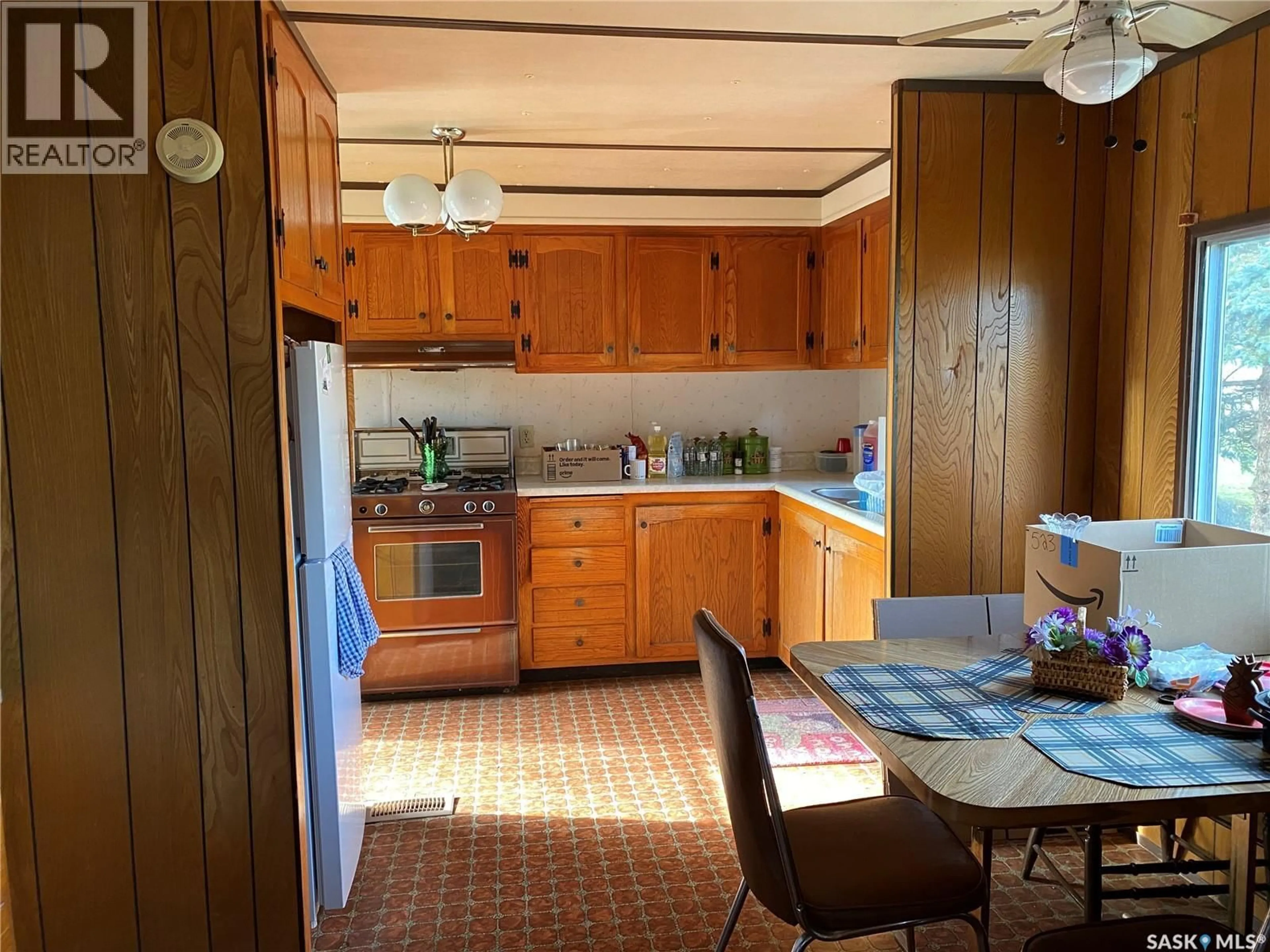 Standard kitchen, unknown for 74 CYPRESS STREET, Katepwa Beach Saskatchewan S0G2Y0