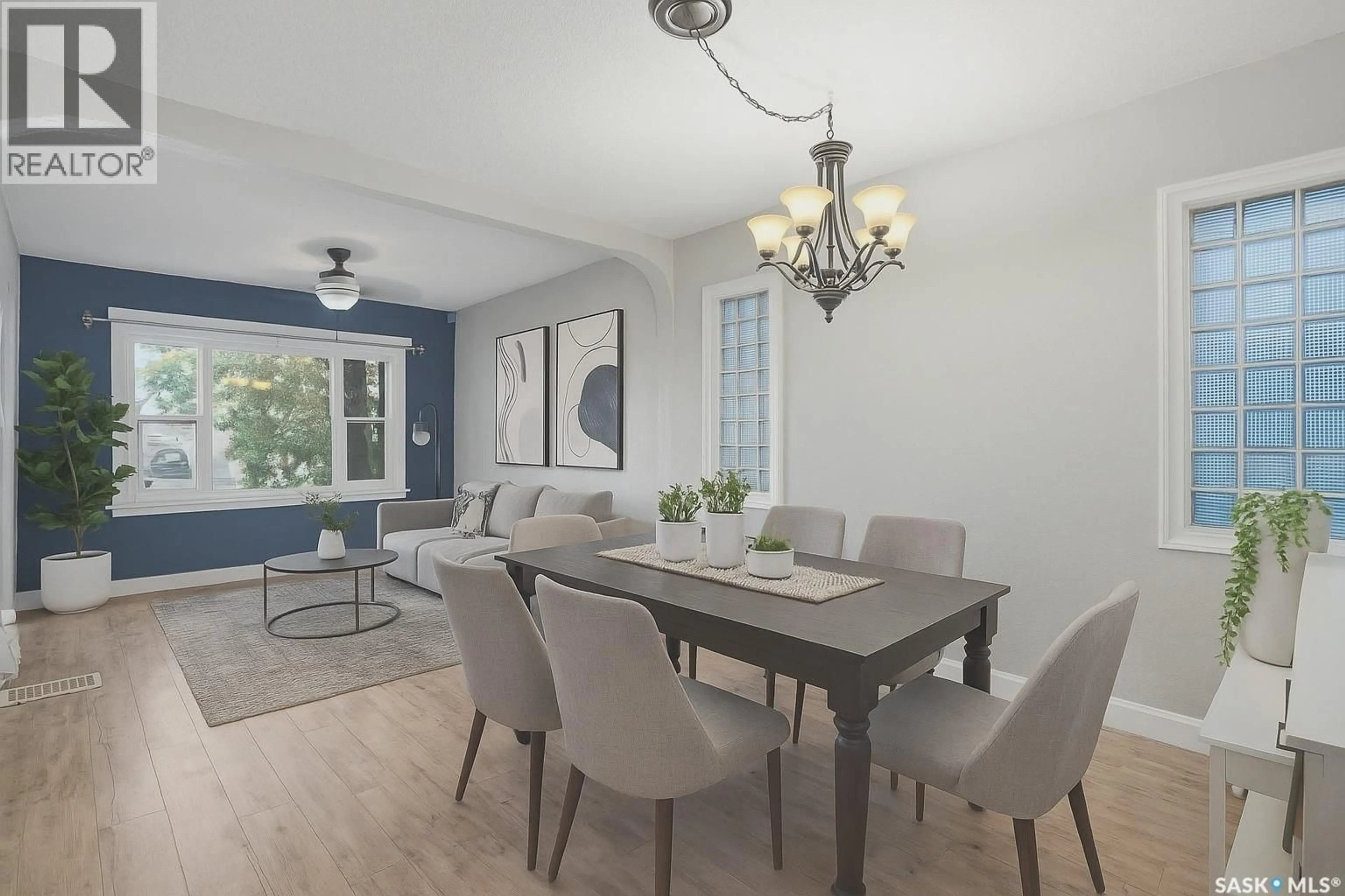 Dining room, unknown for 2070 QUEBEC STREET, Regina Saskatchewan S4P1J9