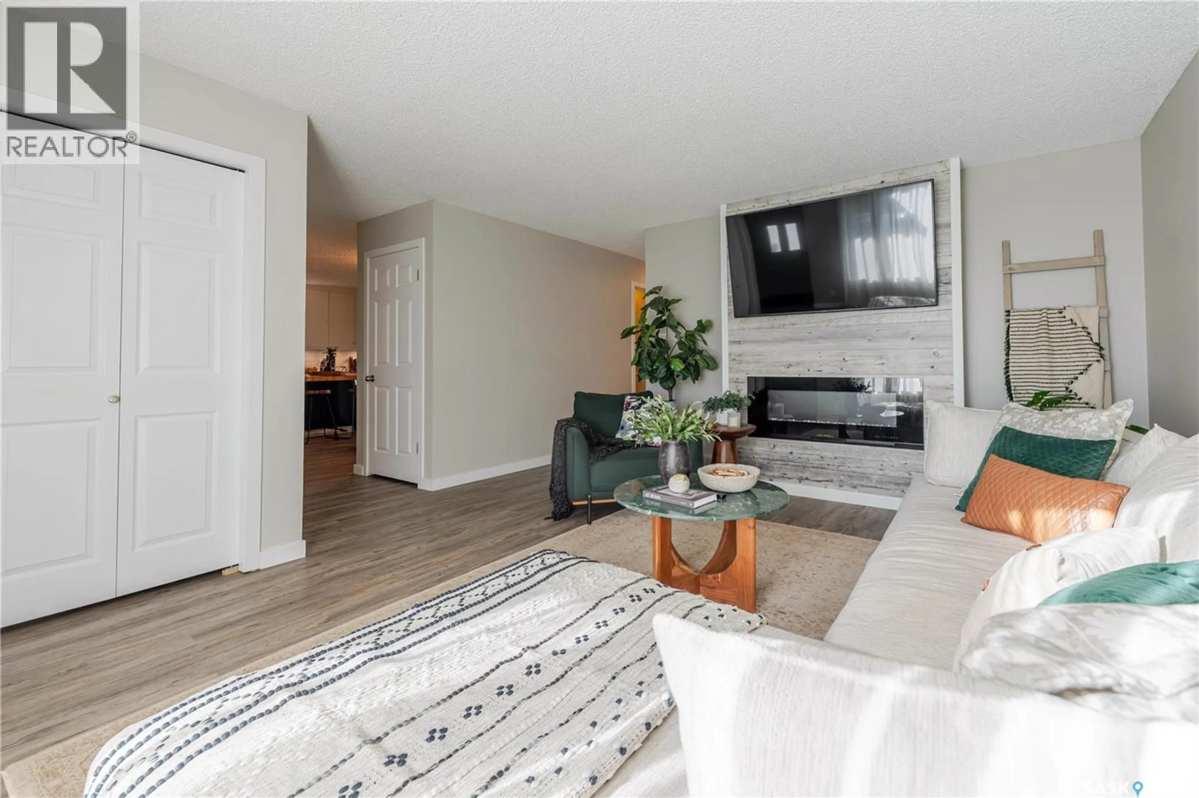 Living room with furniture, unknown for 1020 CARIBOU STREET, Moose Jaw Saskatchewan S6H2L7