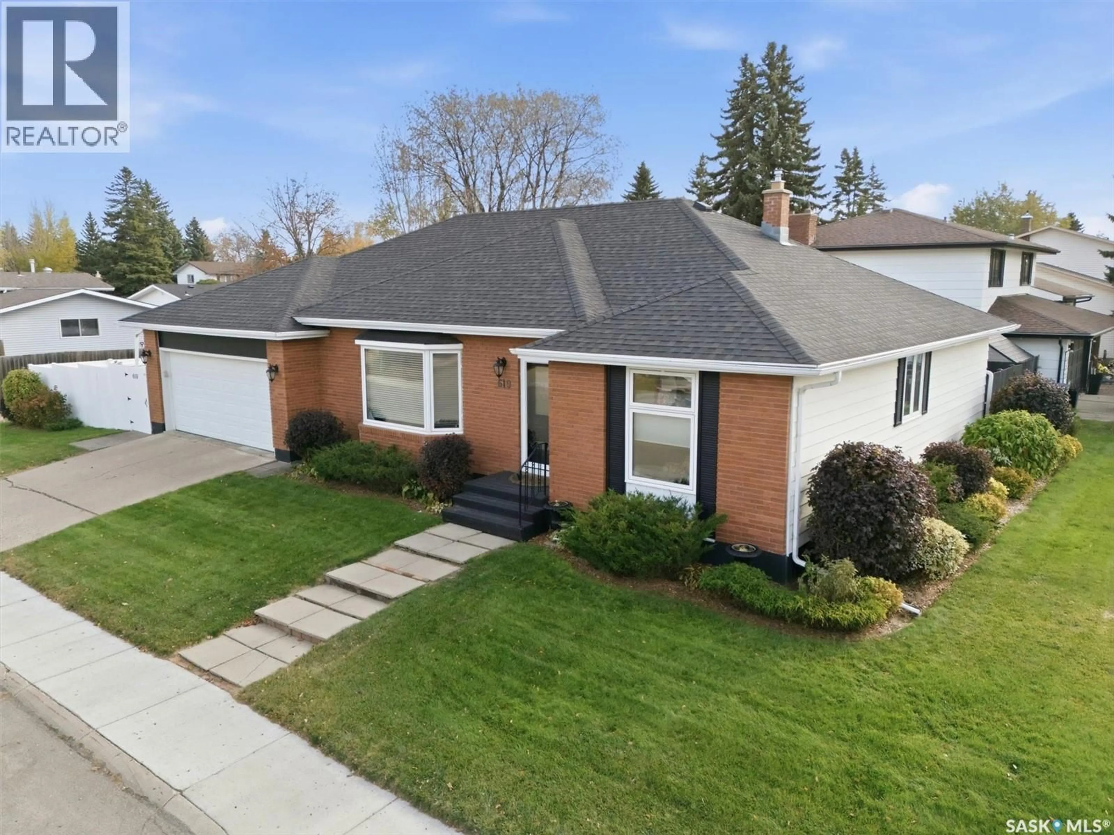 Home with brick exterior material, street for 619 TRENT CRESCENT, Saskatoon Saskatchewan S7H4T5