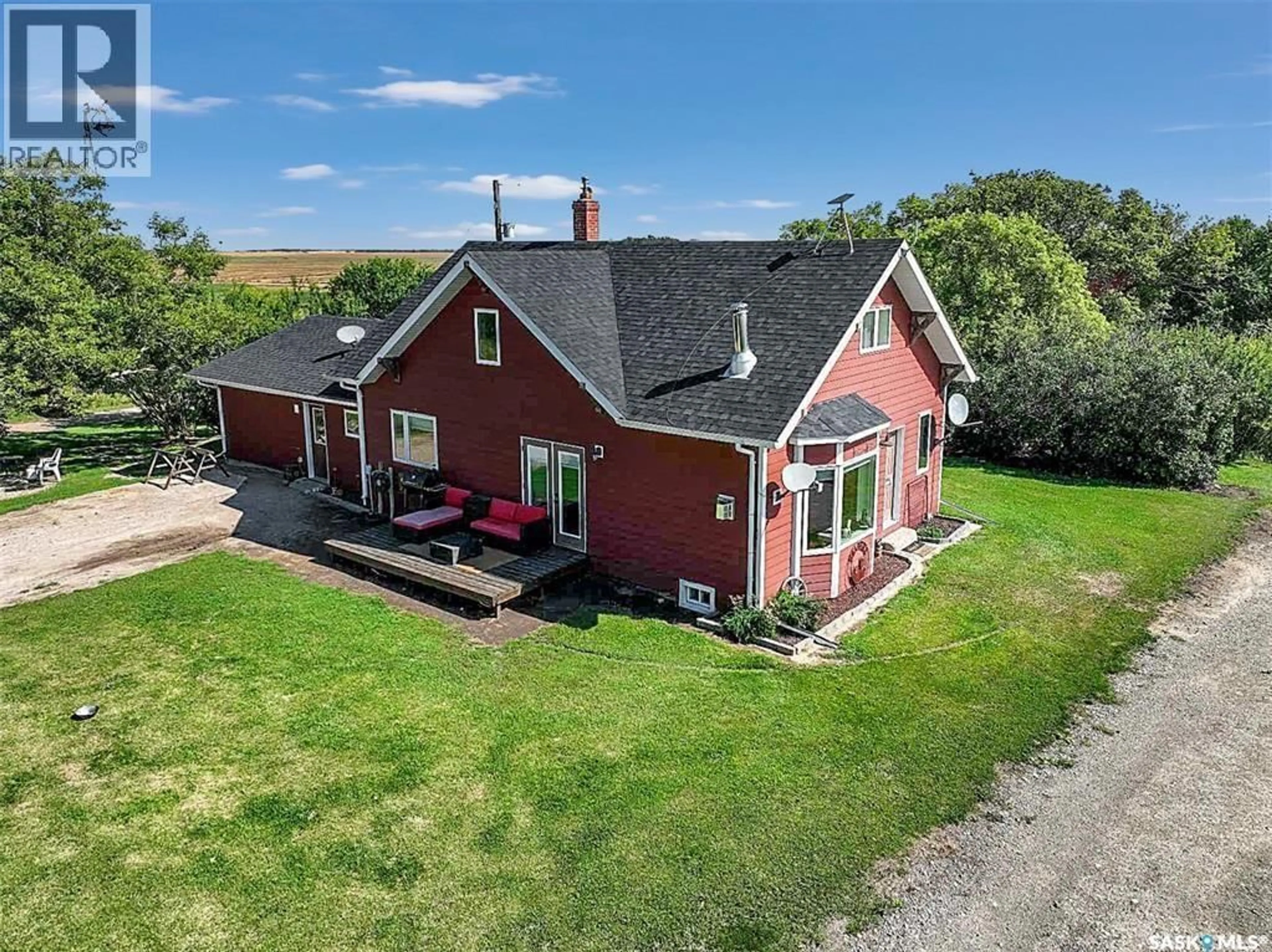 A pic from outside/outdoor area/front of a property/back of a property/a pic from drone, building for WAPELLA ACREAGE, Martin Rm No. 122 Saskatchewan S0G4Z0