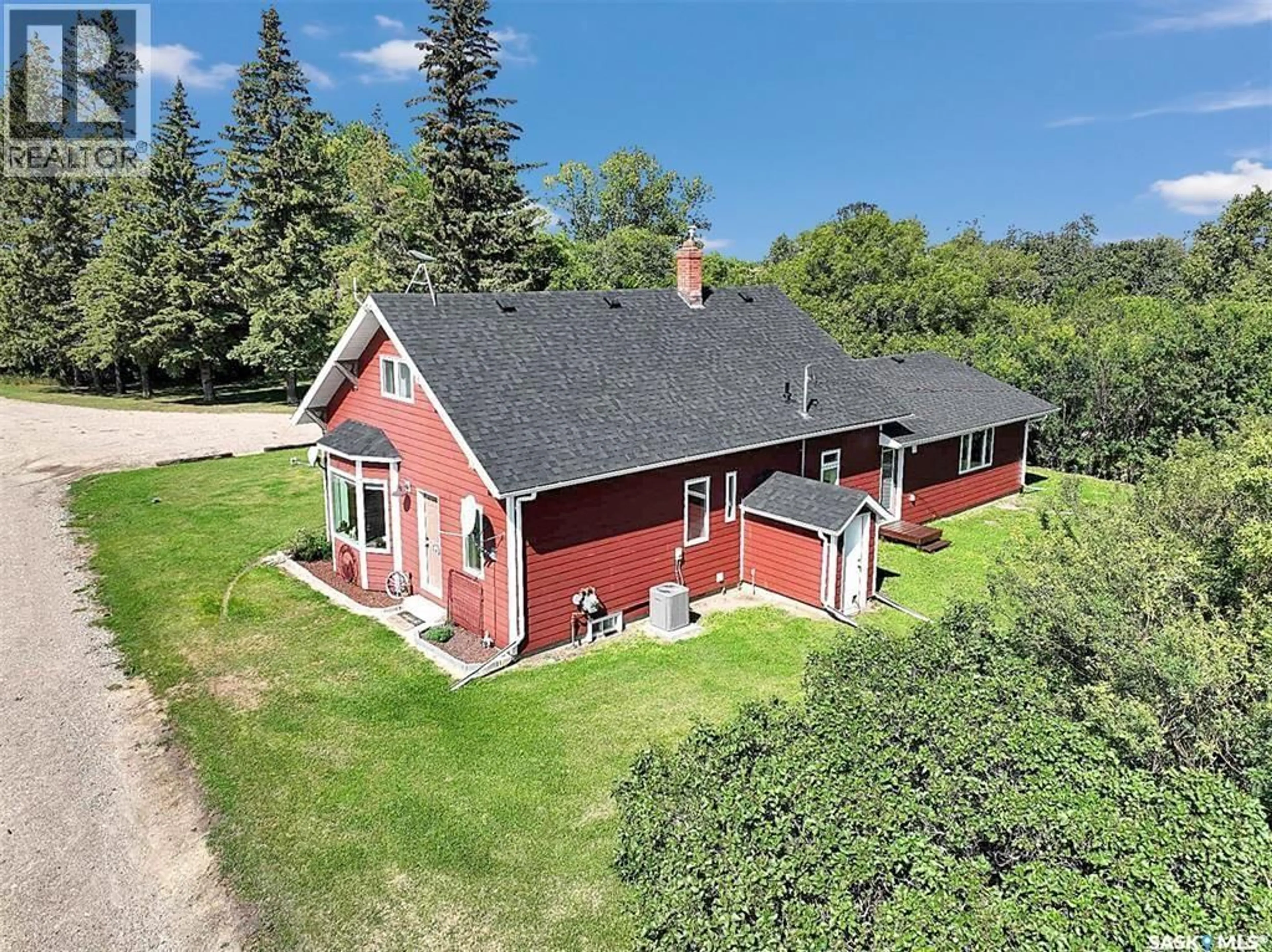 A pic from outside/outdoor area/front of a property/back of a property/a pic from drone, building for WAPELLA ACREAGE, Martin Rm No. 122 Saskatchewan S0G4Z0