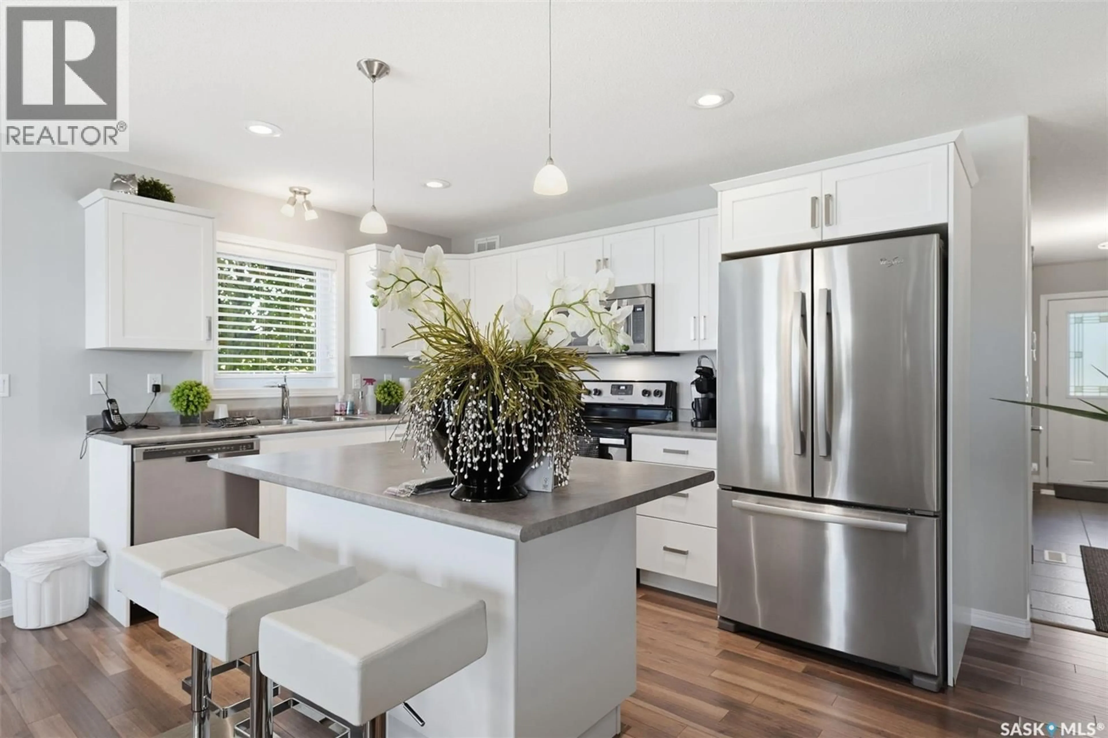 Open concept kitchen, unknown for 1 365 DAWSON CRESCENT, Saskatoon Saskatchewan S7R0L6