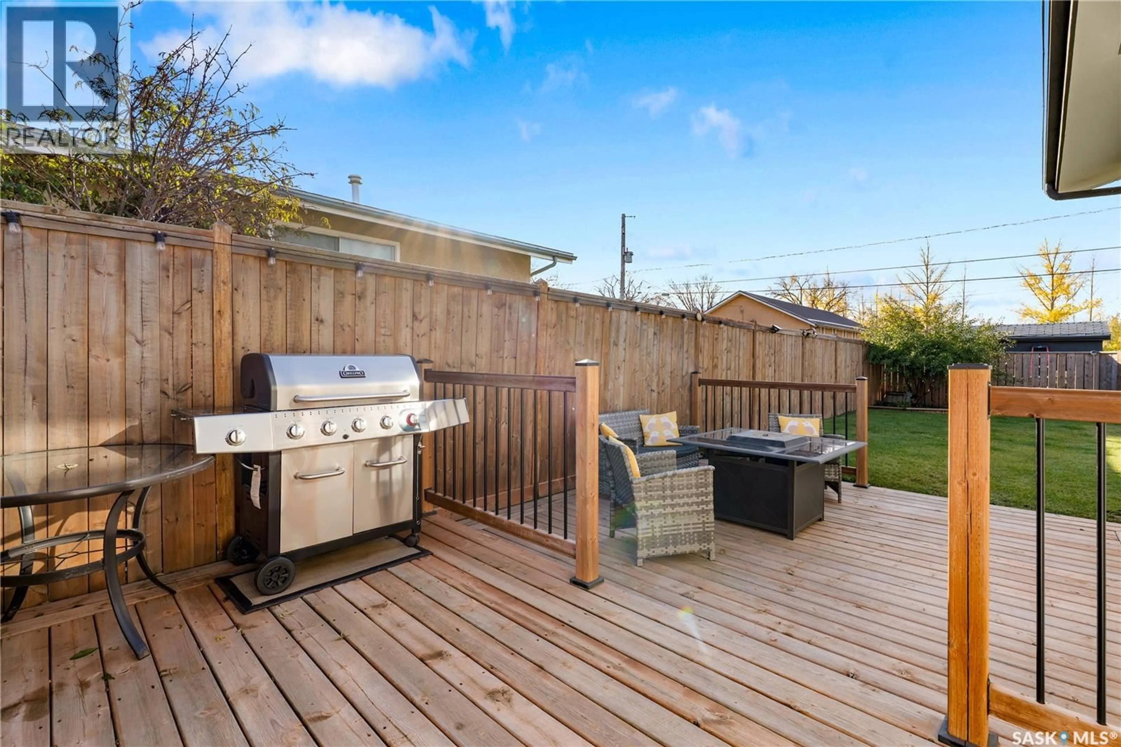 Patio, street for E - 517 HIGGINS AVENUE, Melfort Saskatchewan S0E1A0