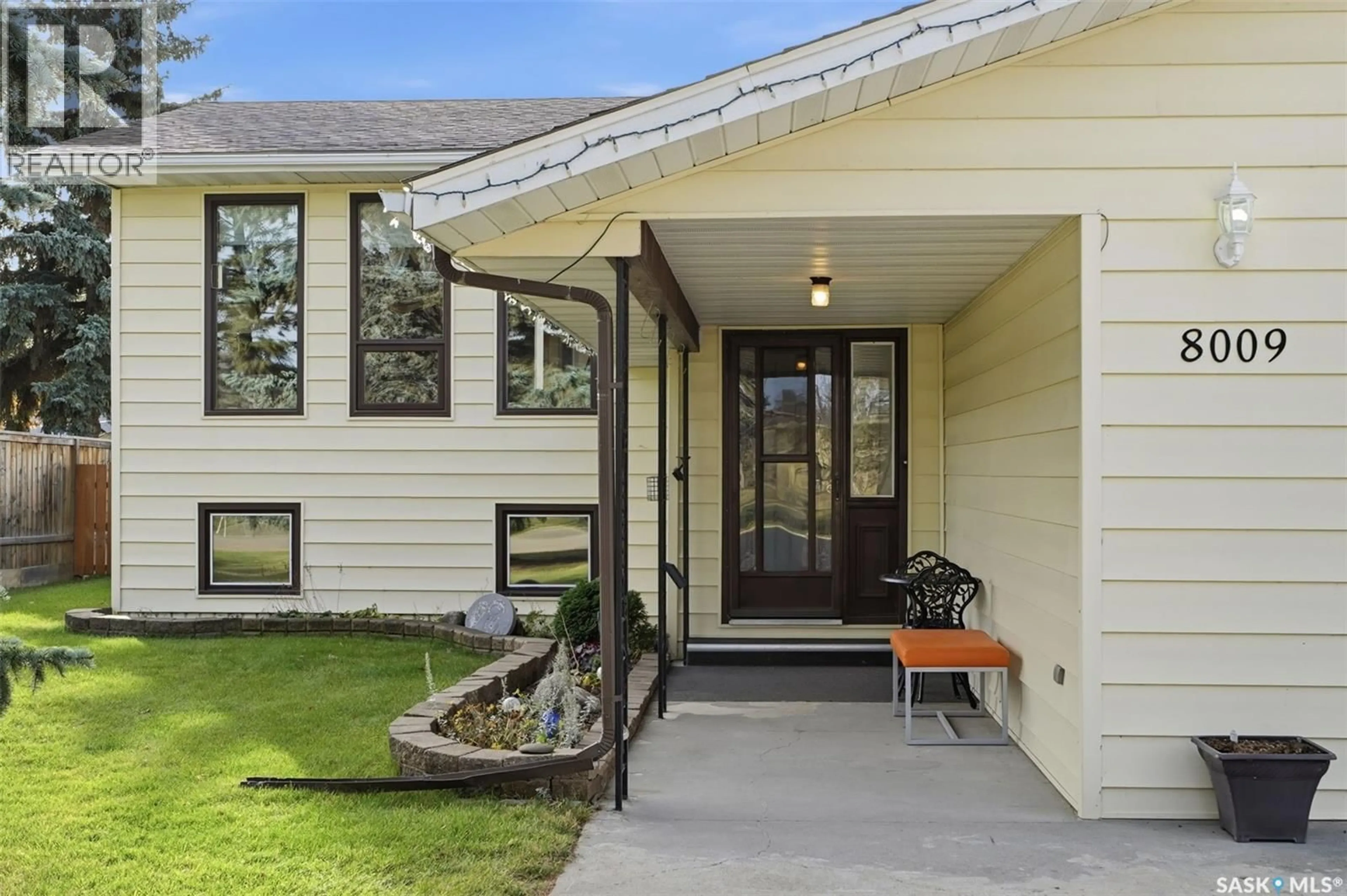 Home with vinyl exterior material, unknown for 8009 5TH STREET, Rosthern Saskatchewan S0K3R0