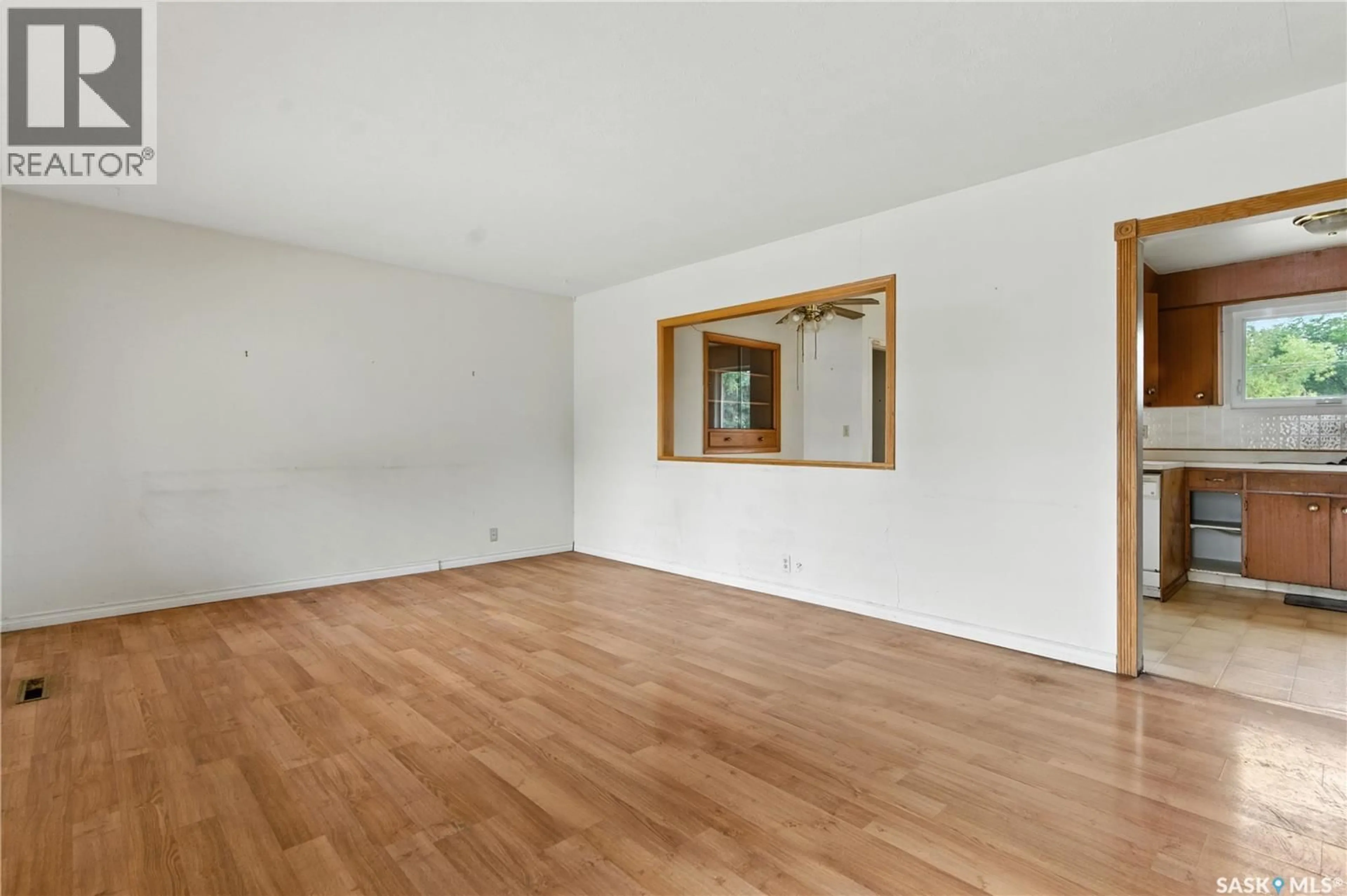 A pic of a room for 809 HORACE STREET, Regina Saskatchewan S4T5K9