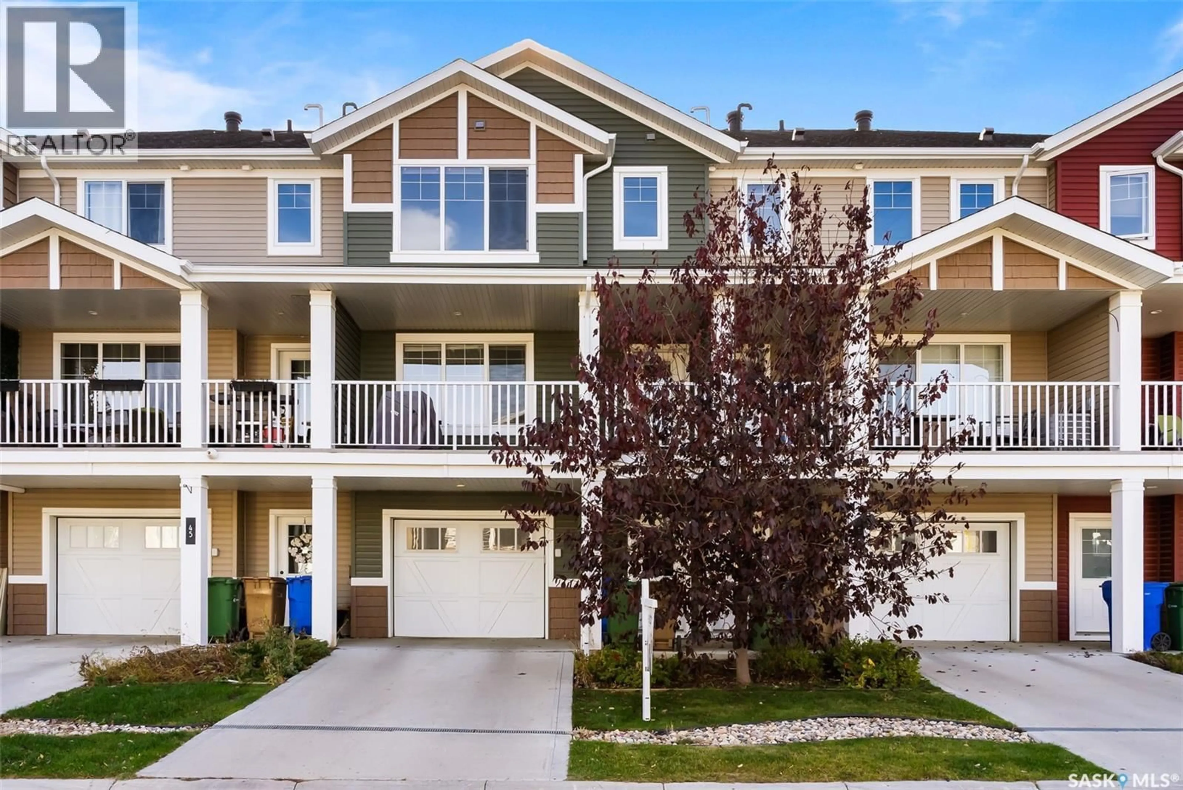 Home with vinyl exterior material, street for 44 - 5655 AERODROME ROAD, Regina Saskatchewan S4W0M3