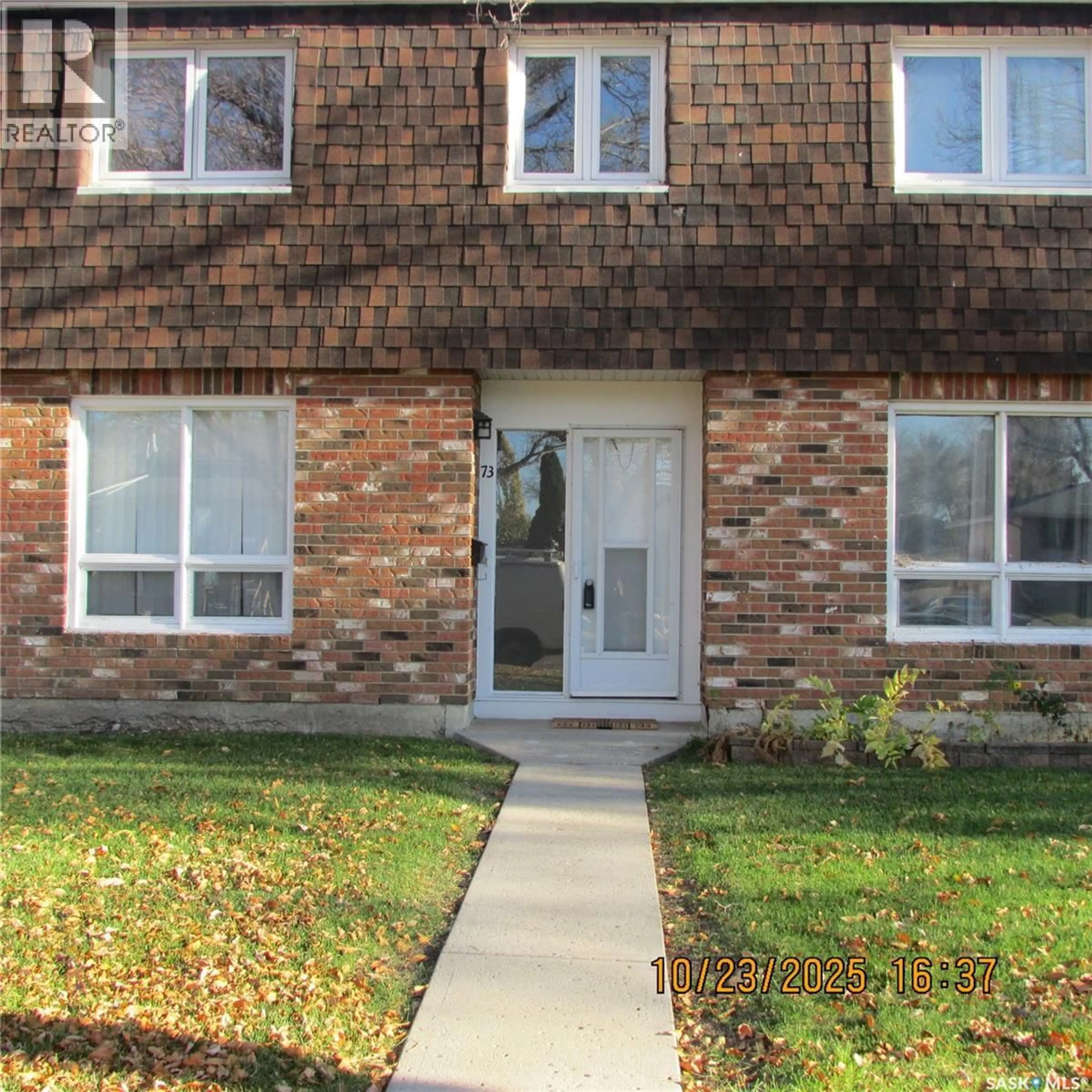 Unknown for 73 SPRUCEVIEW ROAD, Regina Saskatchewan S4R0E1