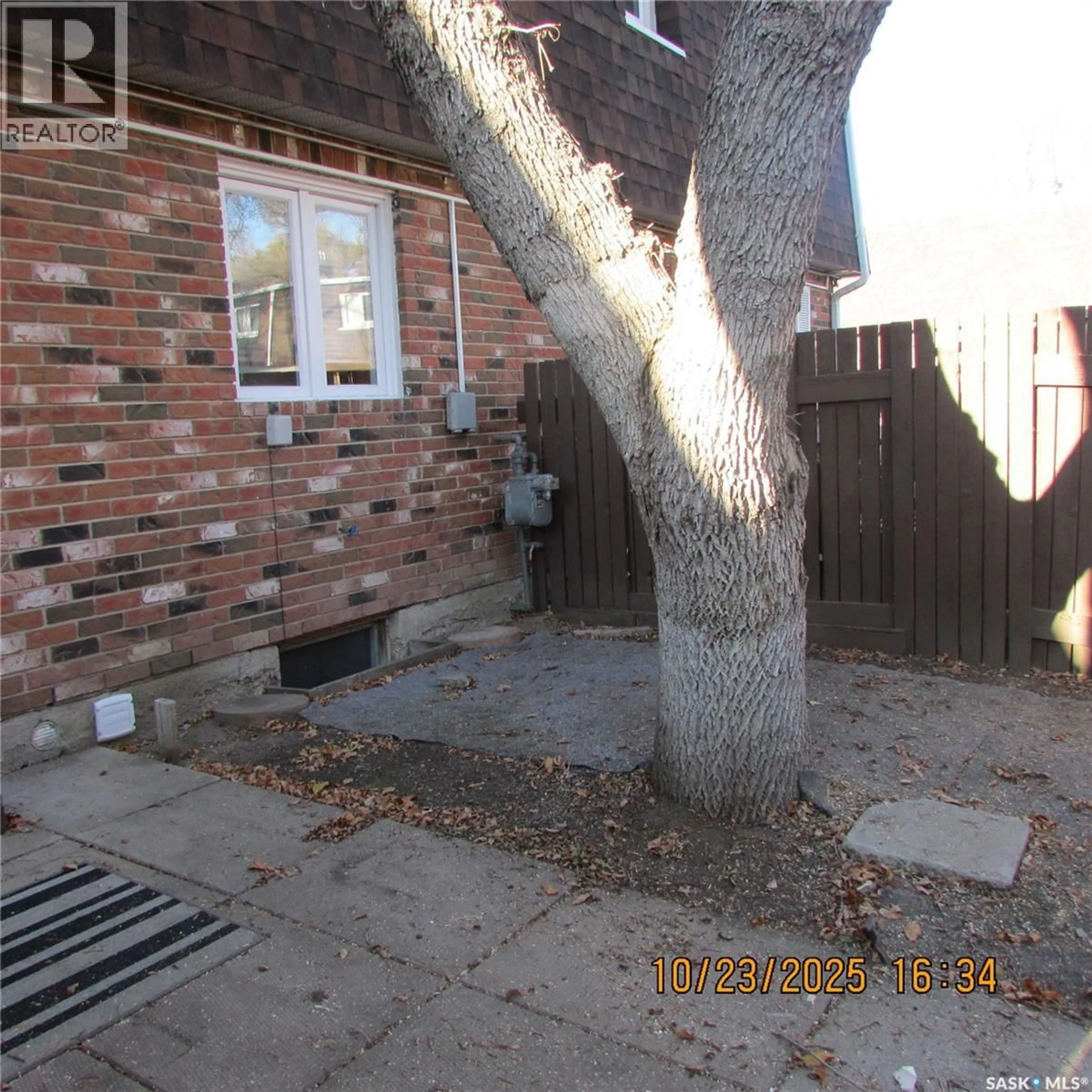 Unknown for 73 SPRUCEVIEW ROAD, Regina Saskatchewan S4R0E1