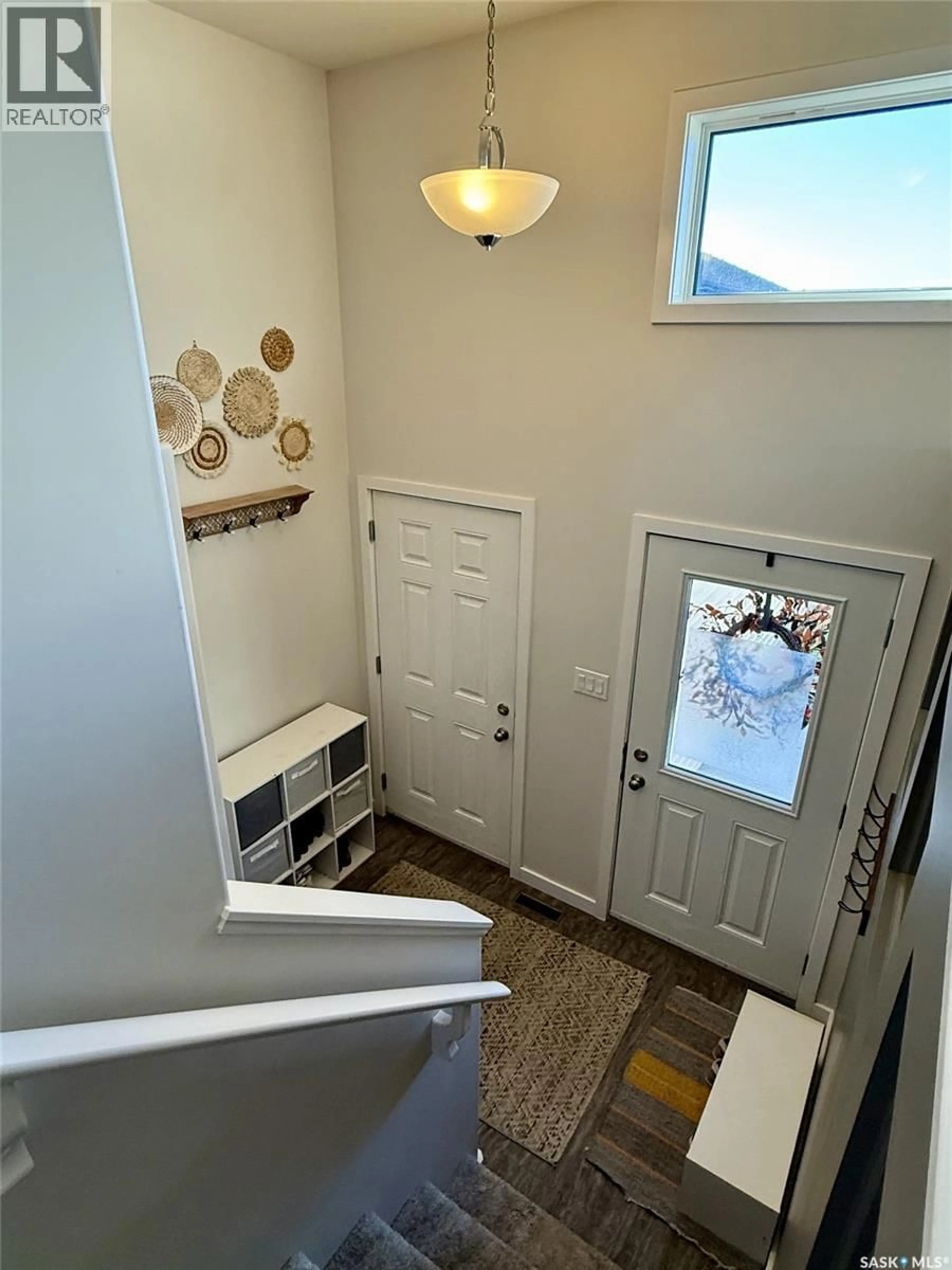 Indoor entryway for 154 FINCH CRESCENT, Langham Saskatchewan S0K2L0