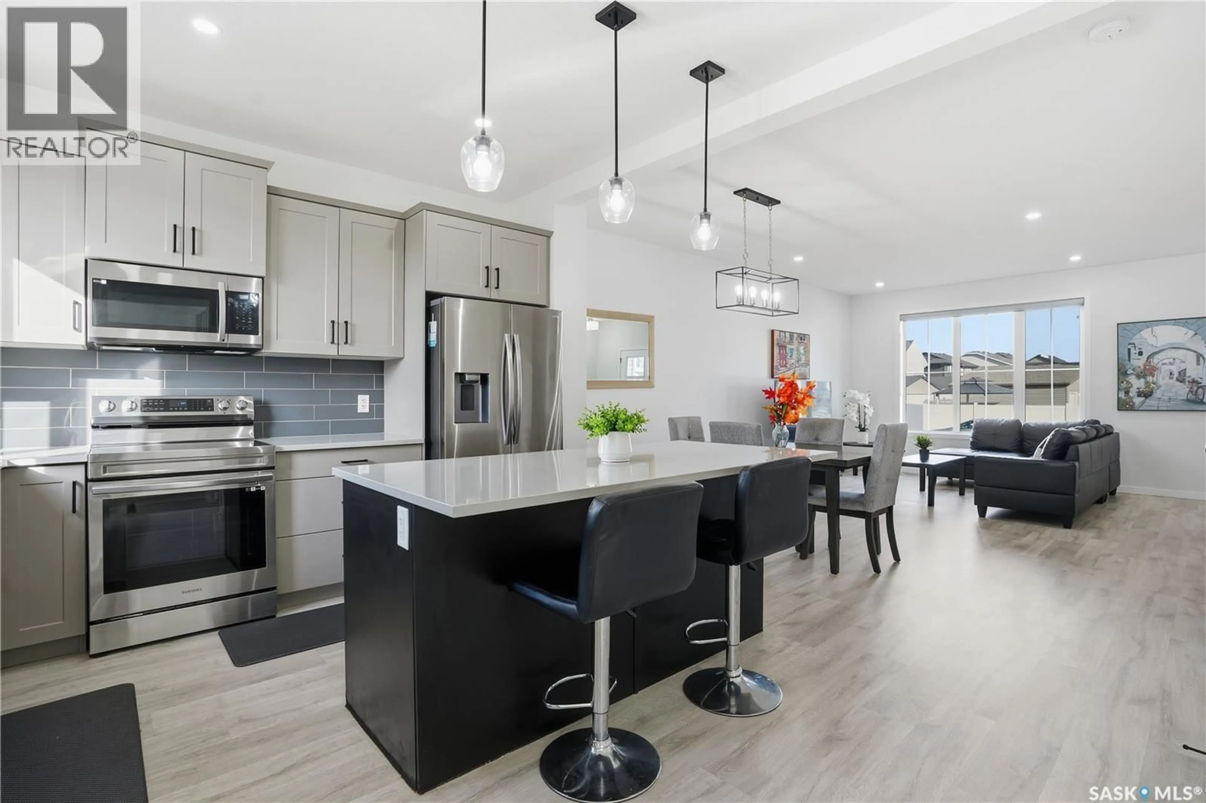 Open concept kitchen, unknown for 2992 GEORGE STREET, Regina Saskatchewan S4V3S3