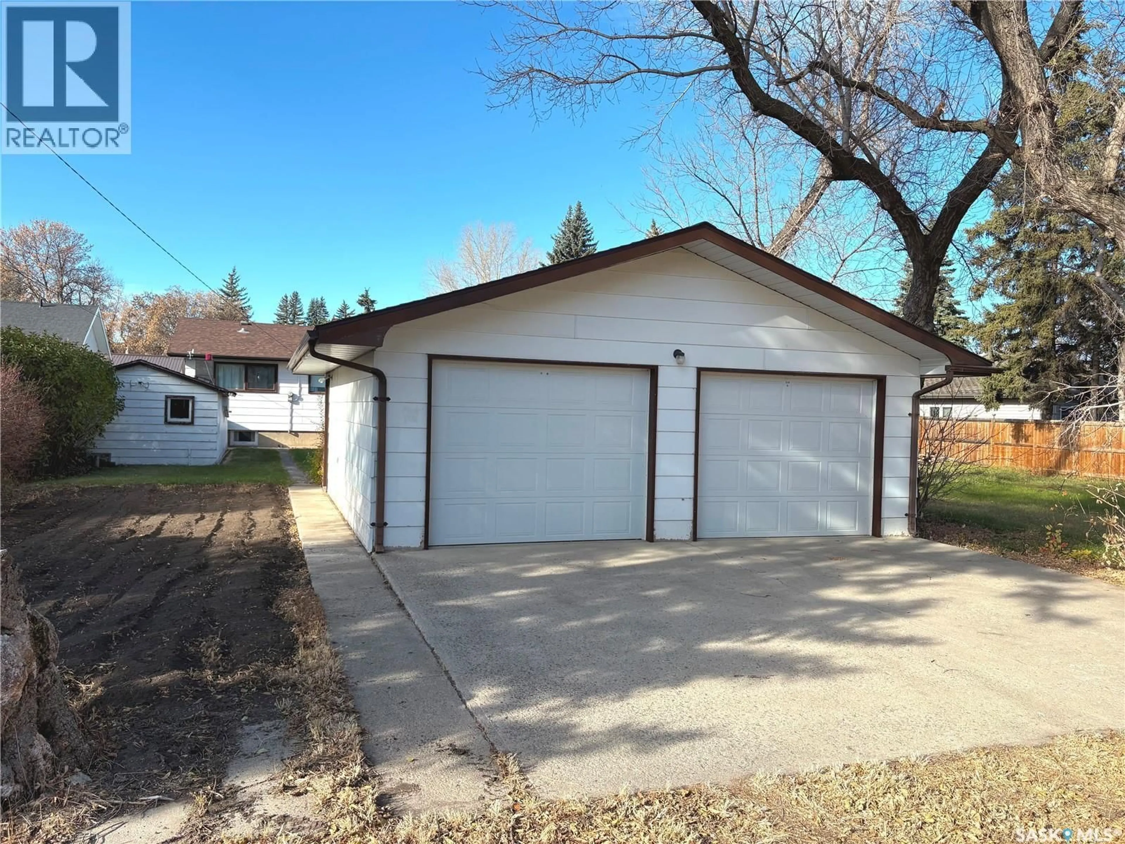 Indoor garage for 235 COMPANY AVENUE, Fort Qu'Appelle Saskatchewan S0G1S0