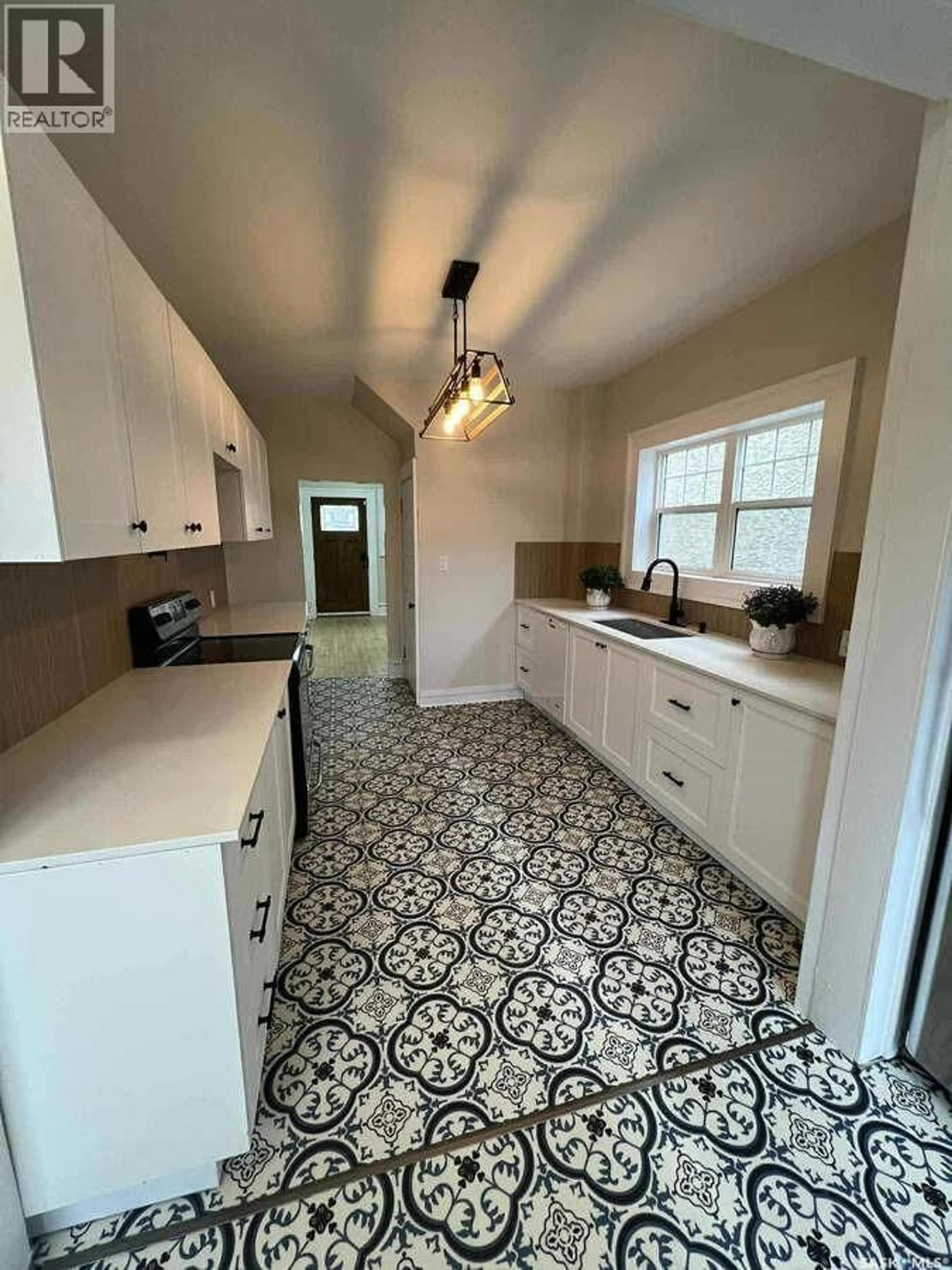 Unknown for 1096 ALGOMA AVENUE, Moose Jaw Saskatchewan S6H3Z5