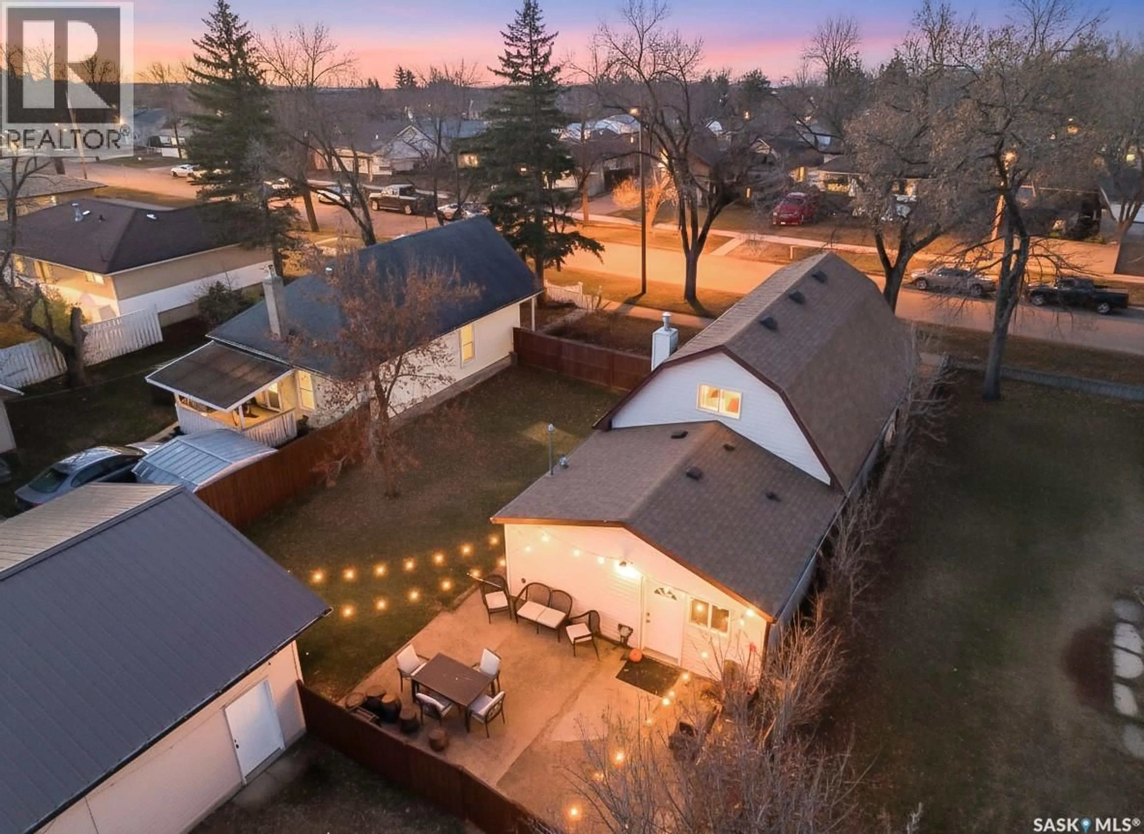 A pic from outside/outdoor area/front of a property/back of a property/a pic from drone, unknown for 1143 6TH AVENUE, Moose Jaw Saskatchewan S6H4A7