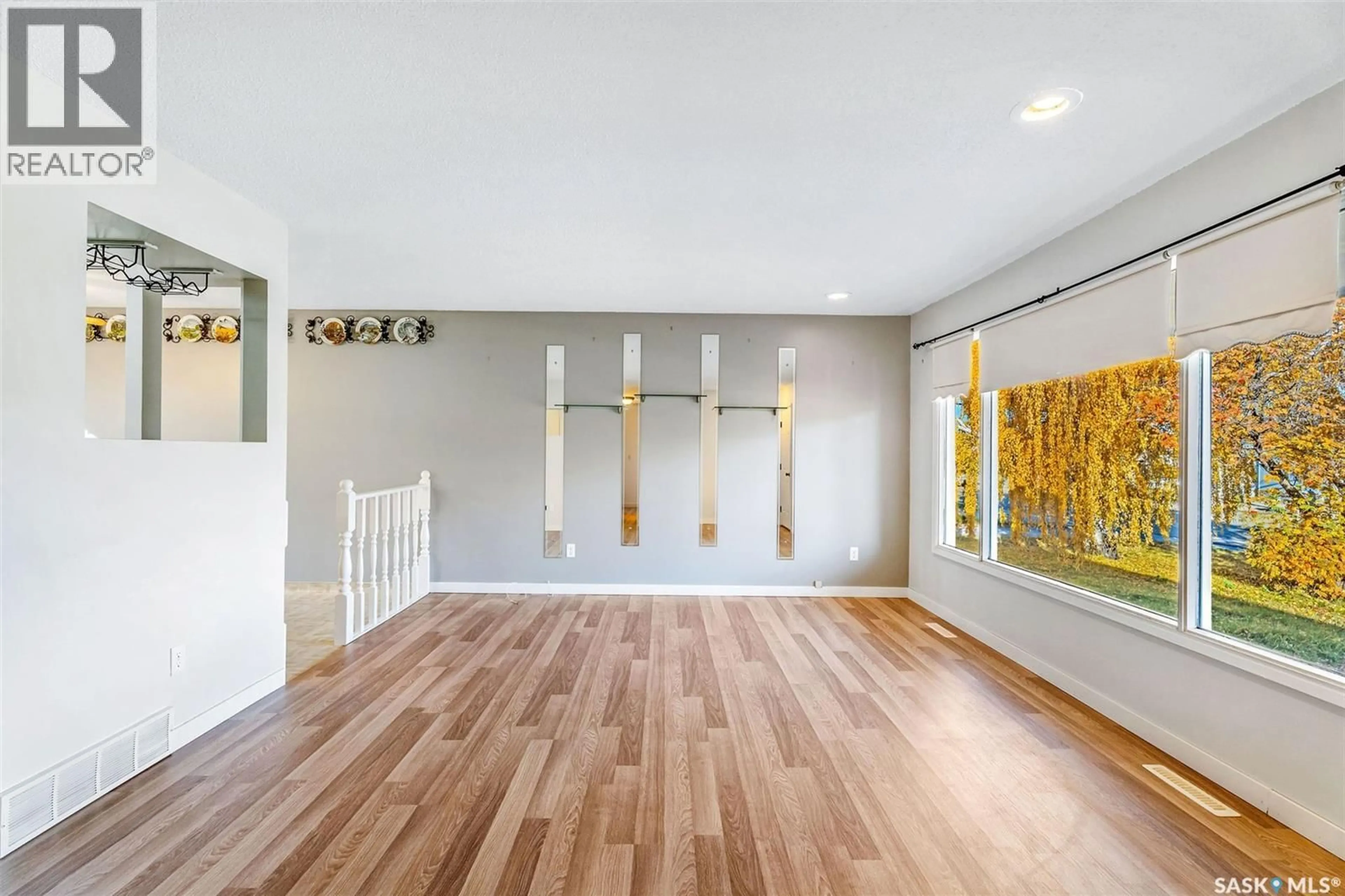 Indoor entryway for 103 BURNS AVENUE, Melfort Saskatchewan S0E1A0