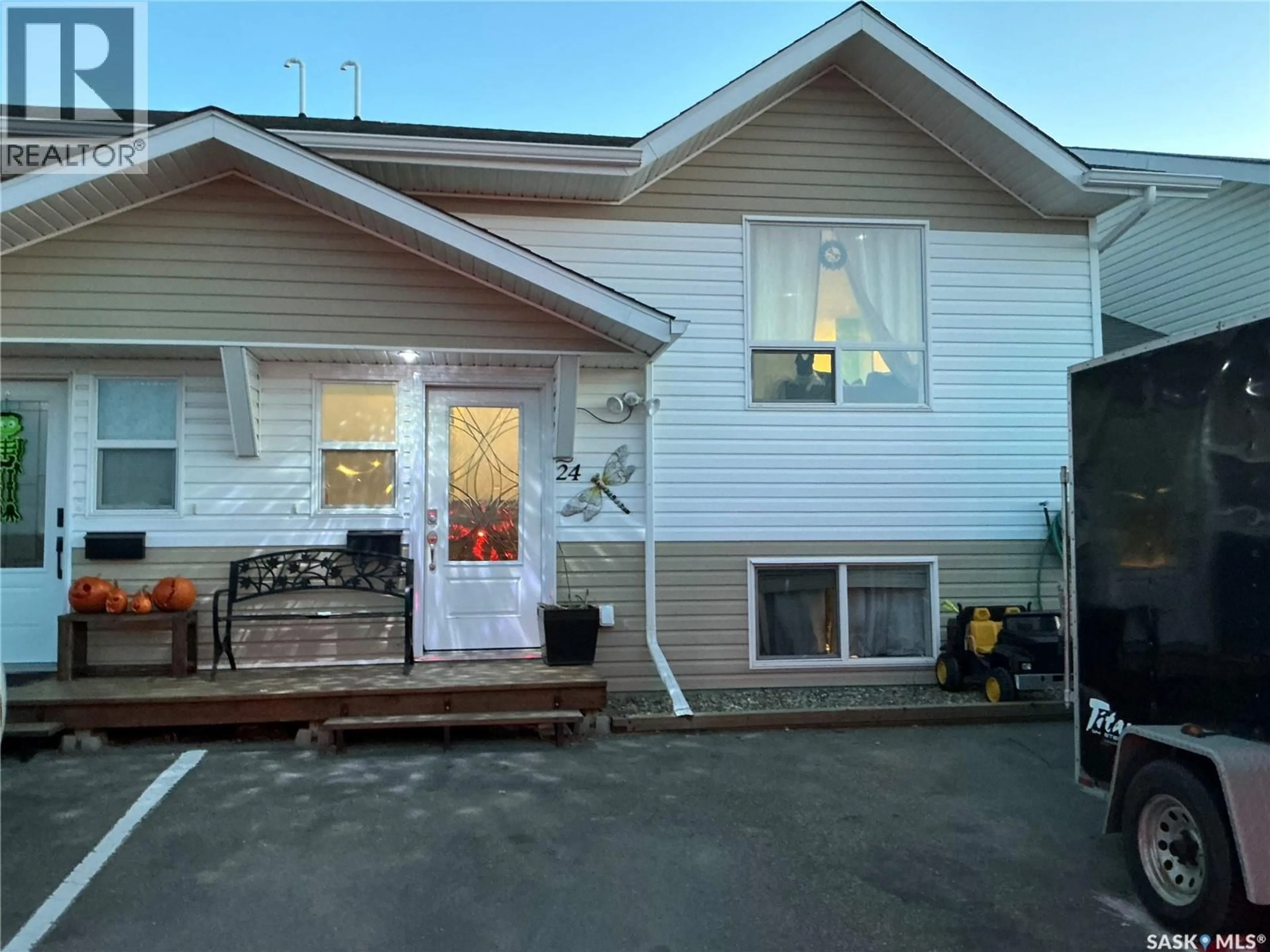 Home with vinyl exterior material, street for 24 200 HIEBERT CRESCENT, Martensville Saskatchewan S0K2T2