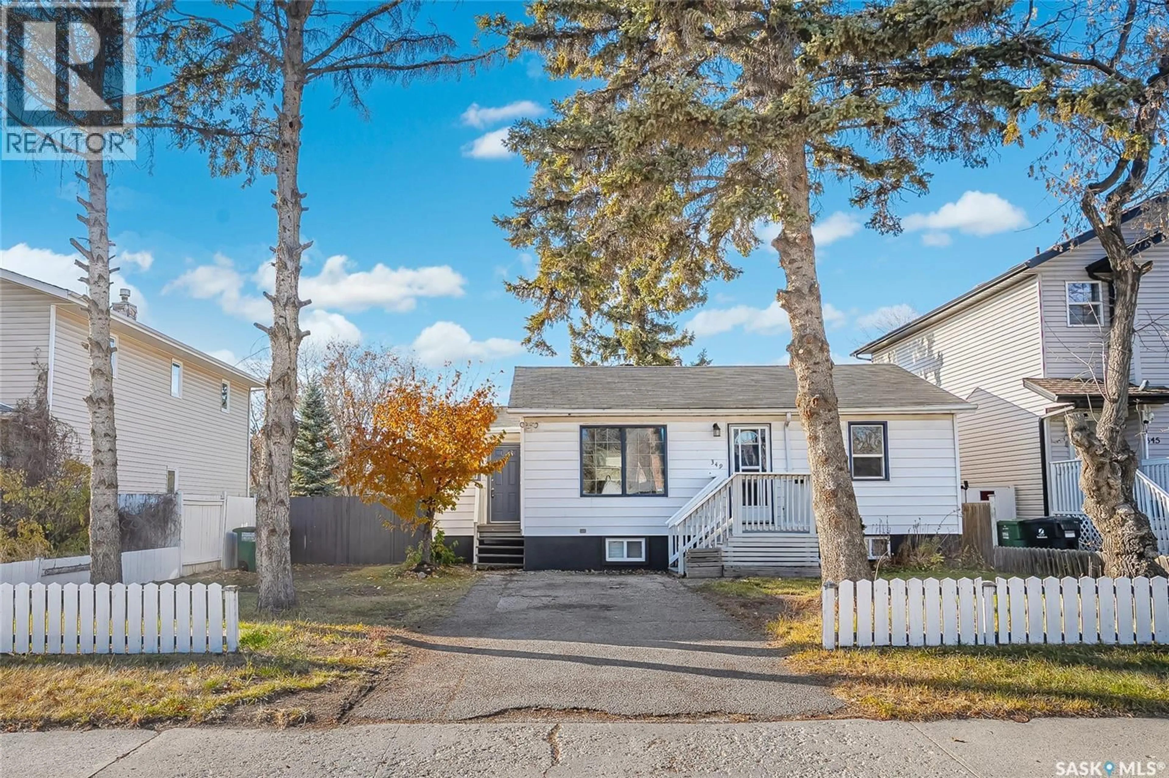 Home with vinyl exterior material, street for 349 V AVENUE, Saskatoon Saskatchewan S7M3E4