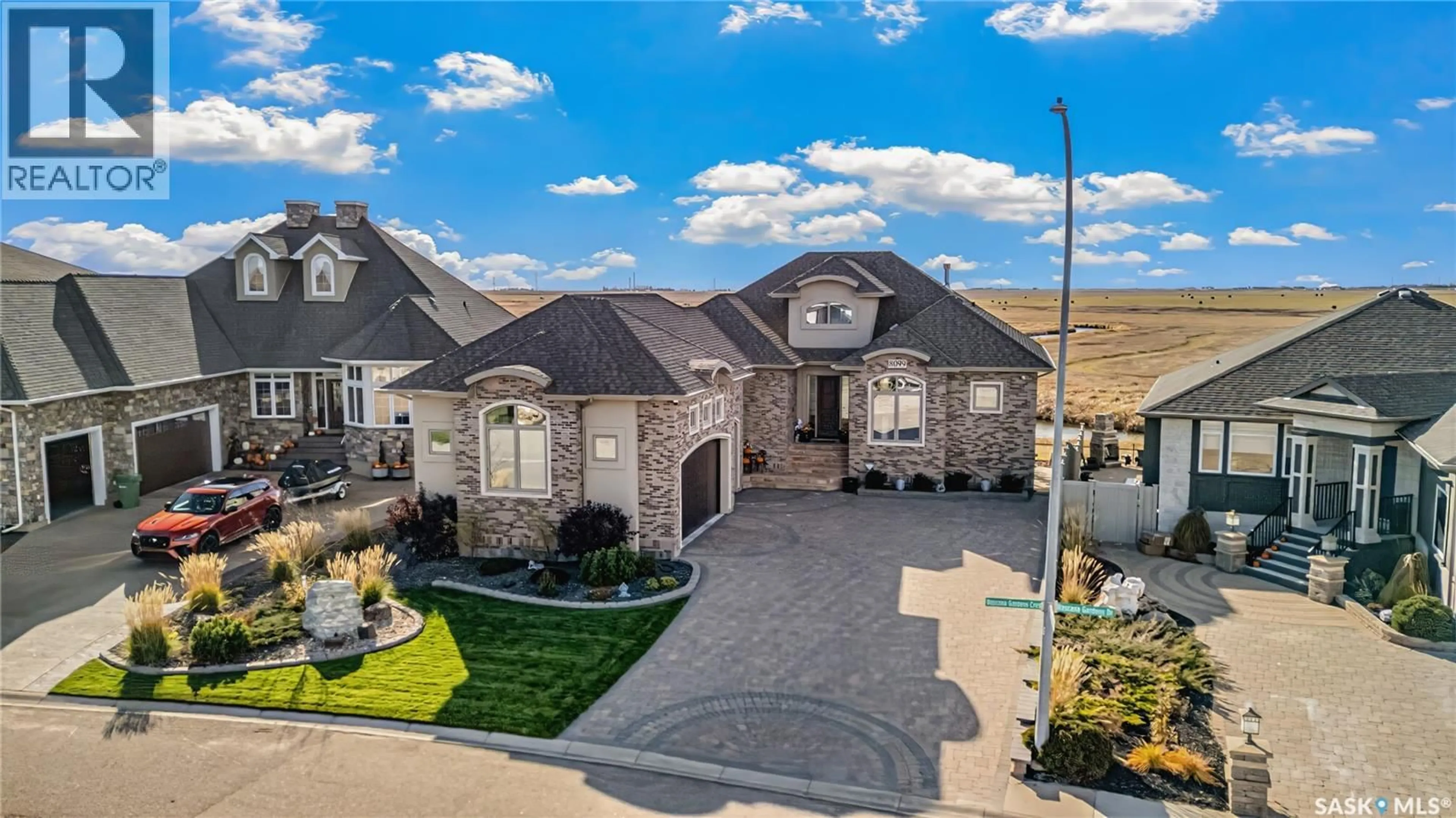 Unknown for 8099 WASCANA GARDENS CRESCENT, Regina Saskatchewan S4V1G2
