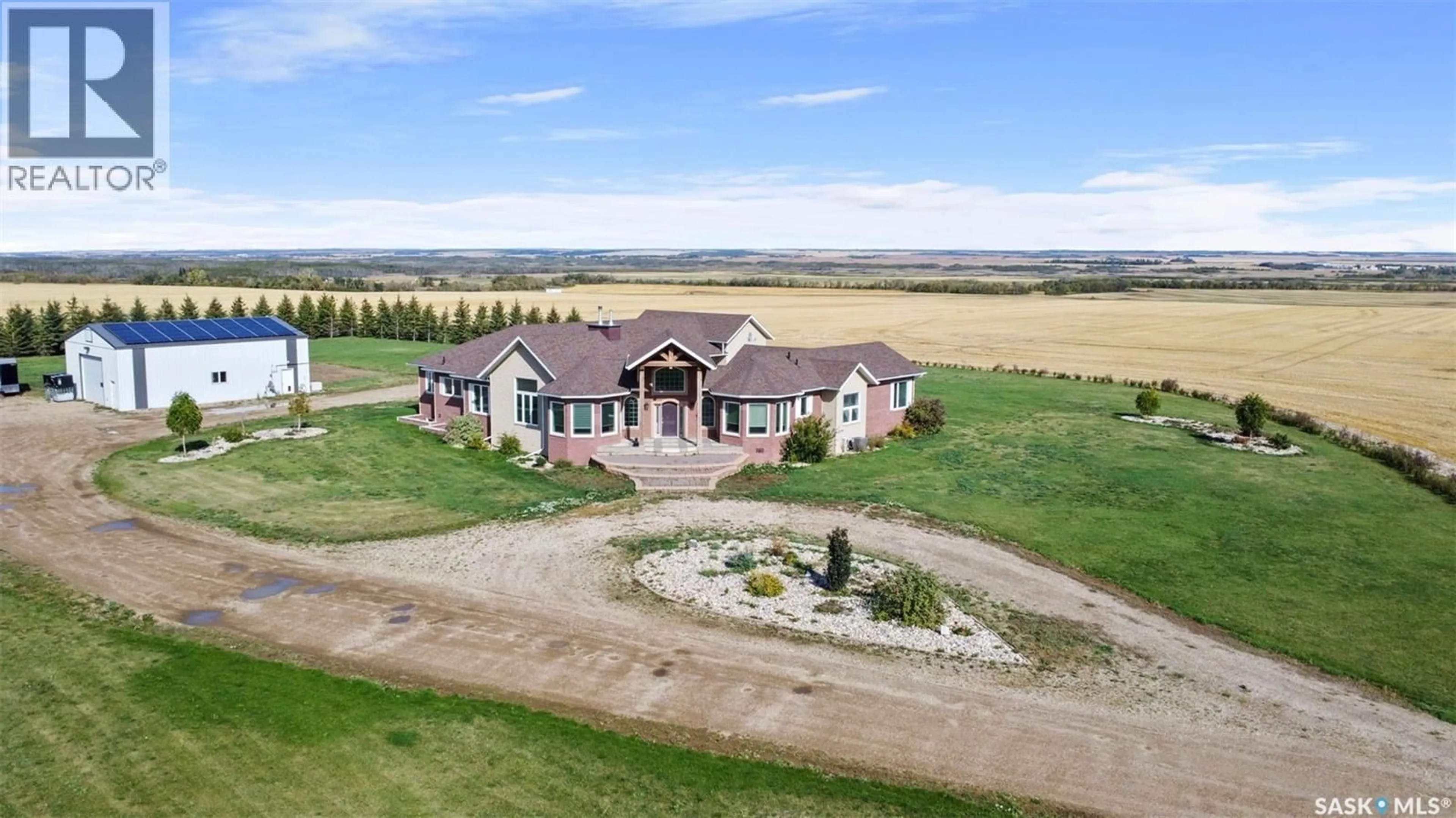 A pic from outside/outdoor area/front of a property/back of a property/a pic from drone, unknown for KAMSACK LUXE ESTATE, Cote Rm No. 271 Saskatchewan S0A1S0