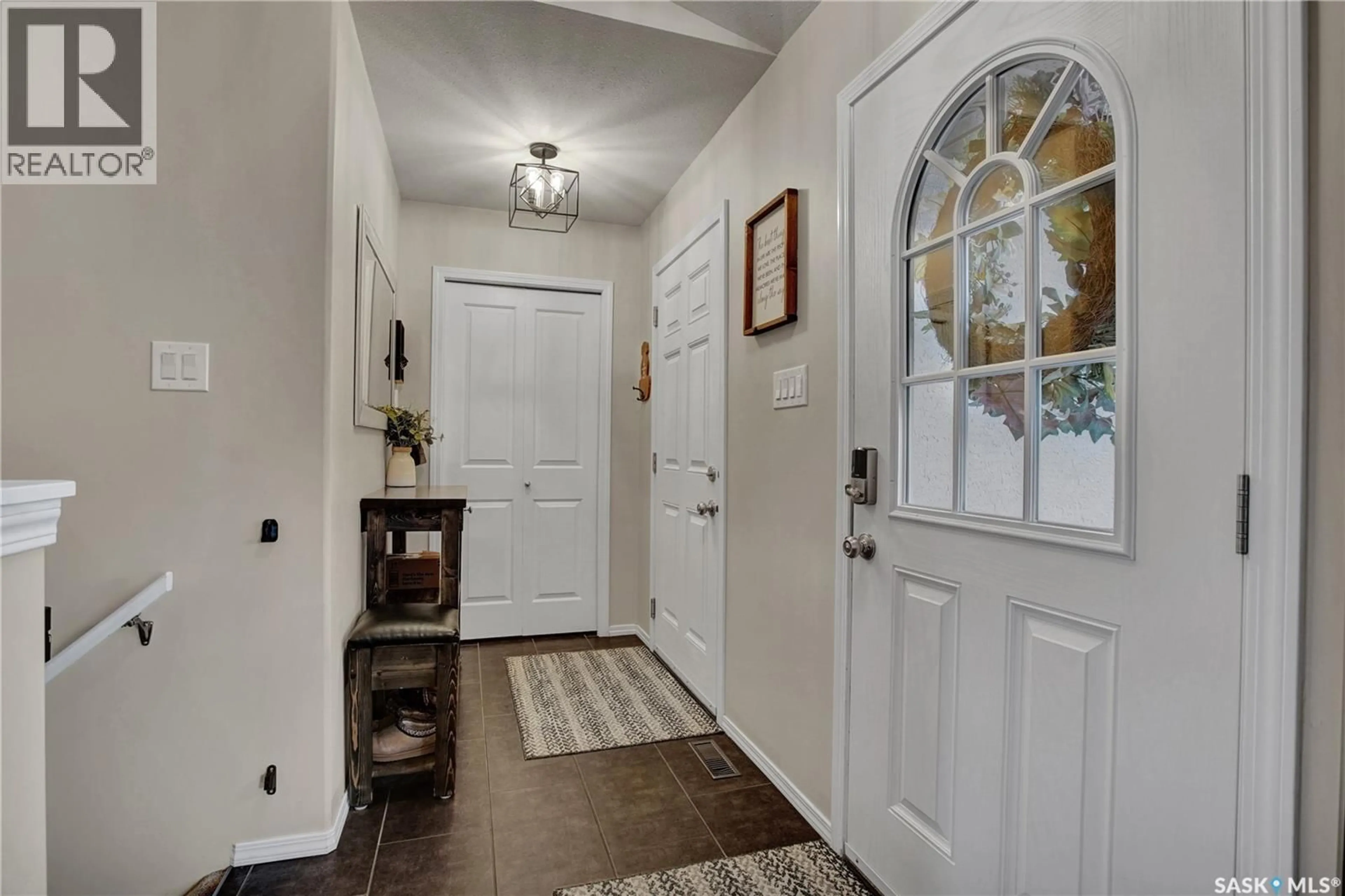 Indoor entryway for 439 SNEAD CRESCENT, Warman Saskatchewan S0K4S1