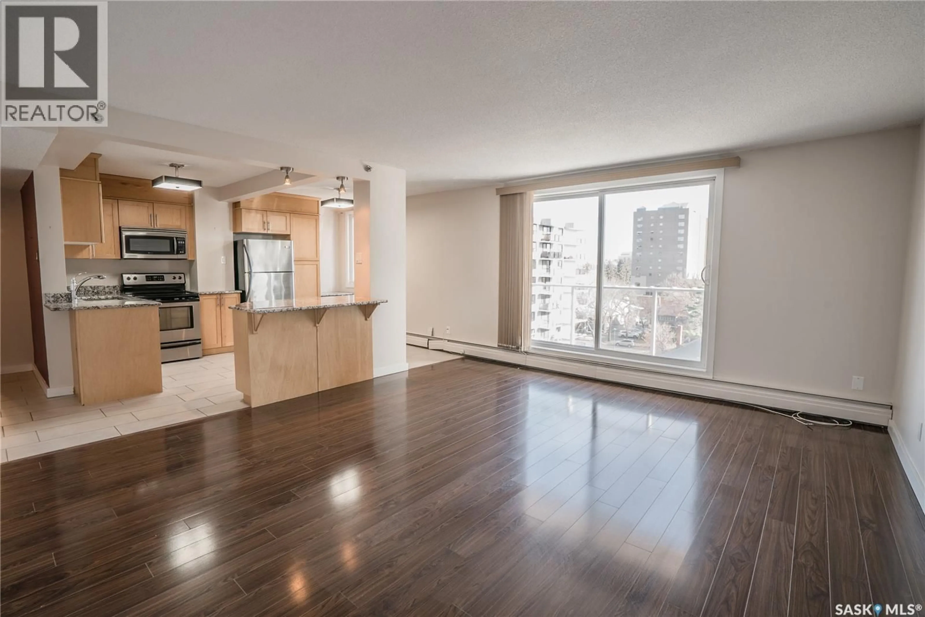 Open concept kitchen, unknown for N - 704 320 5TH AVENUE, Saskatoon Saskatchewan S7K2P5