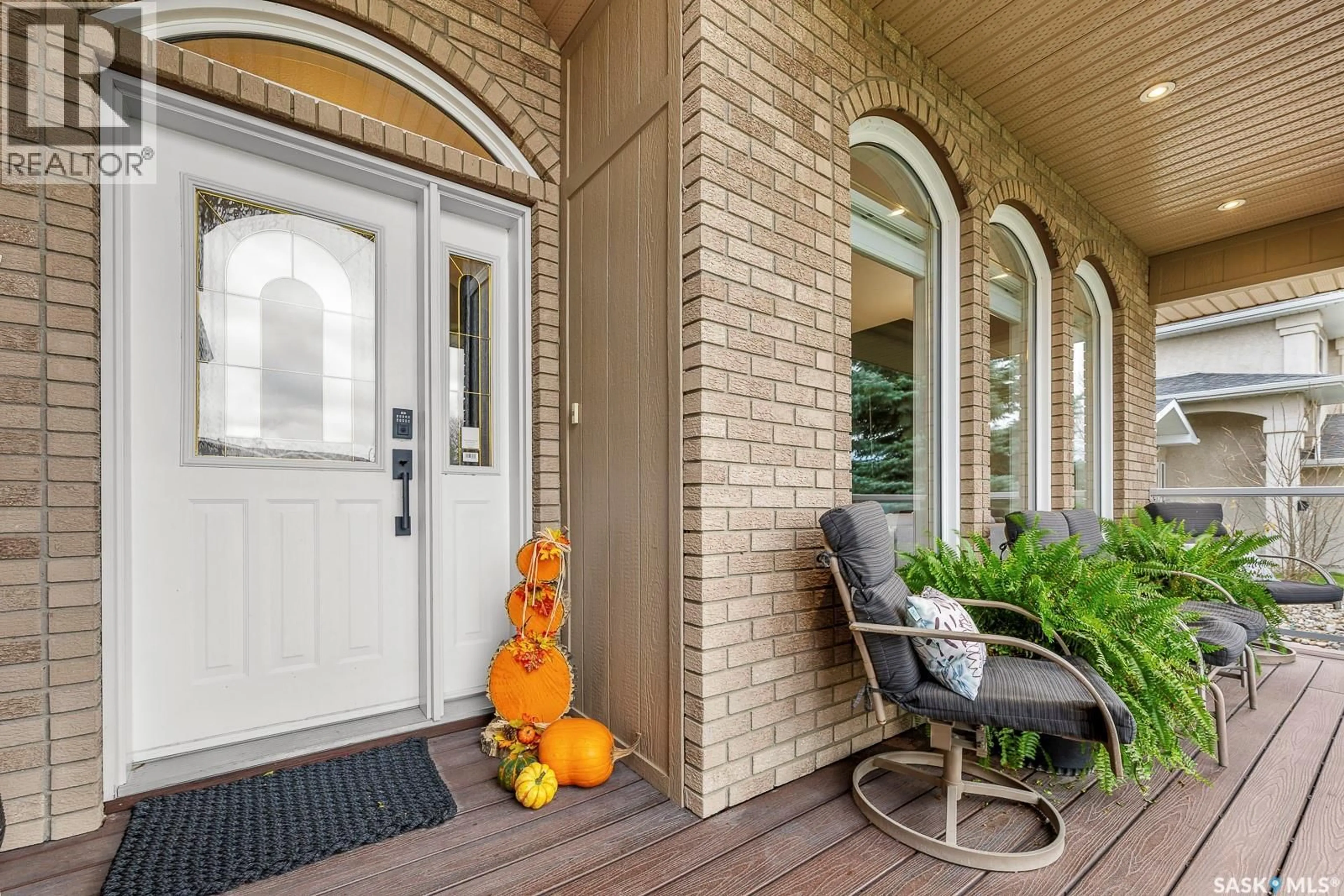 Indoor entryway for 513 MEADOW ROAD, Pilot Butte Saskatchewan S0G3Z0