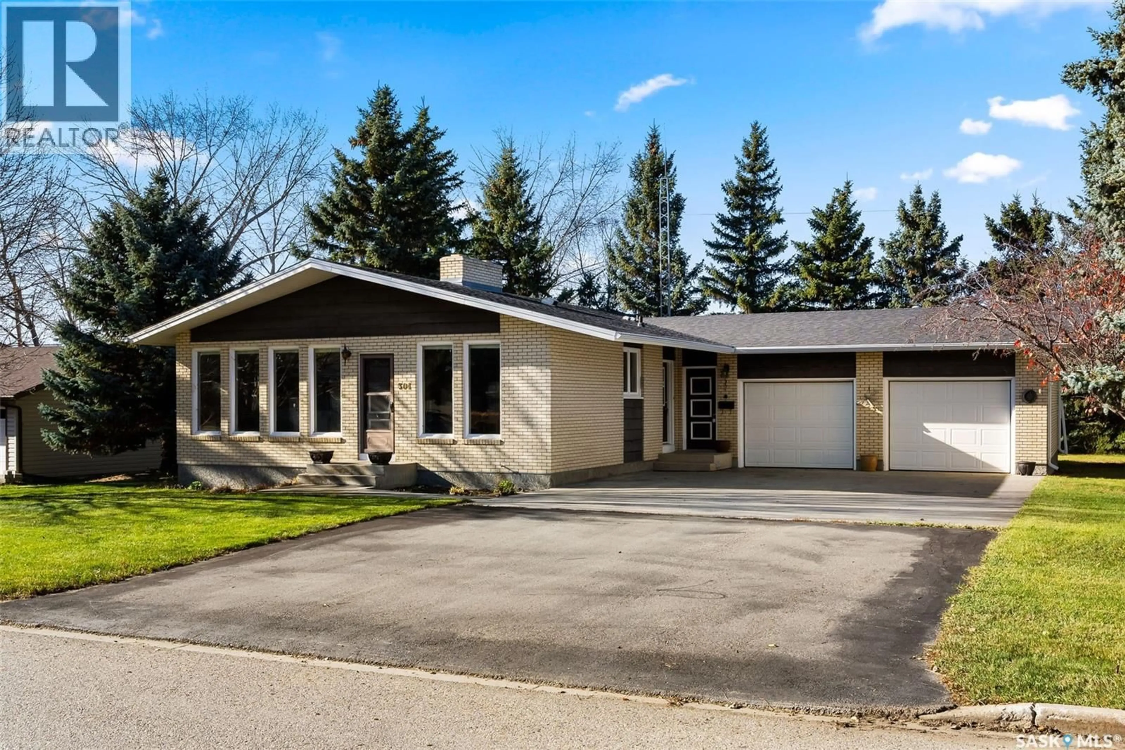 Home with vinyl exterior material, street for 304 DONALD ROAD, Cupar Saskatchewan S0G0Y0