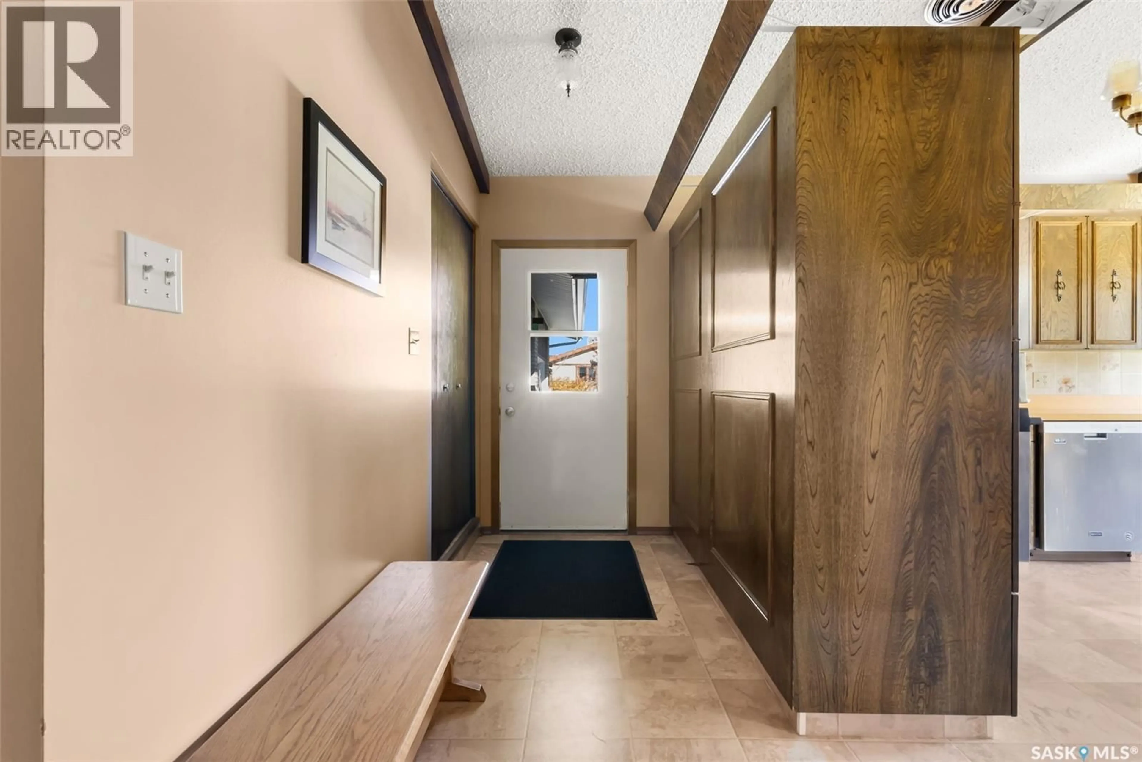 Indoor foyer for 304 DONALD ROAD, Cupar Saskatchewan S0G0Y0