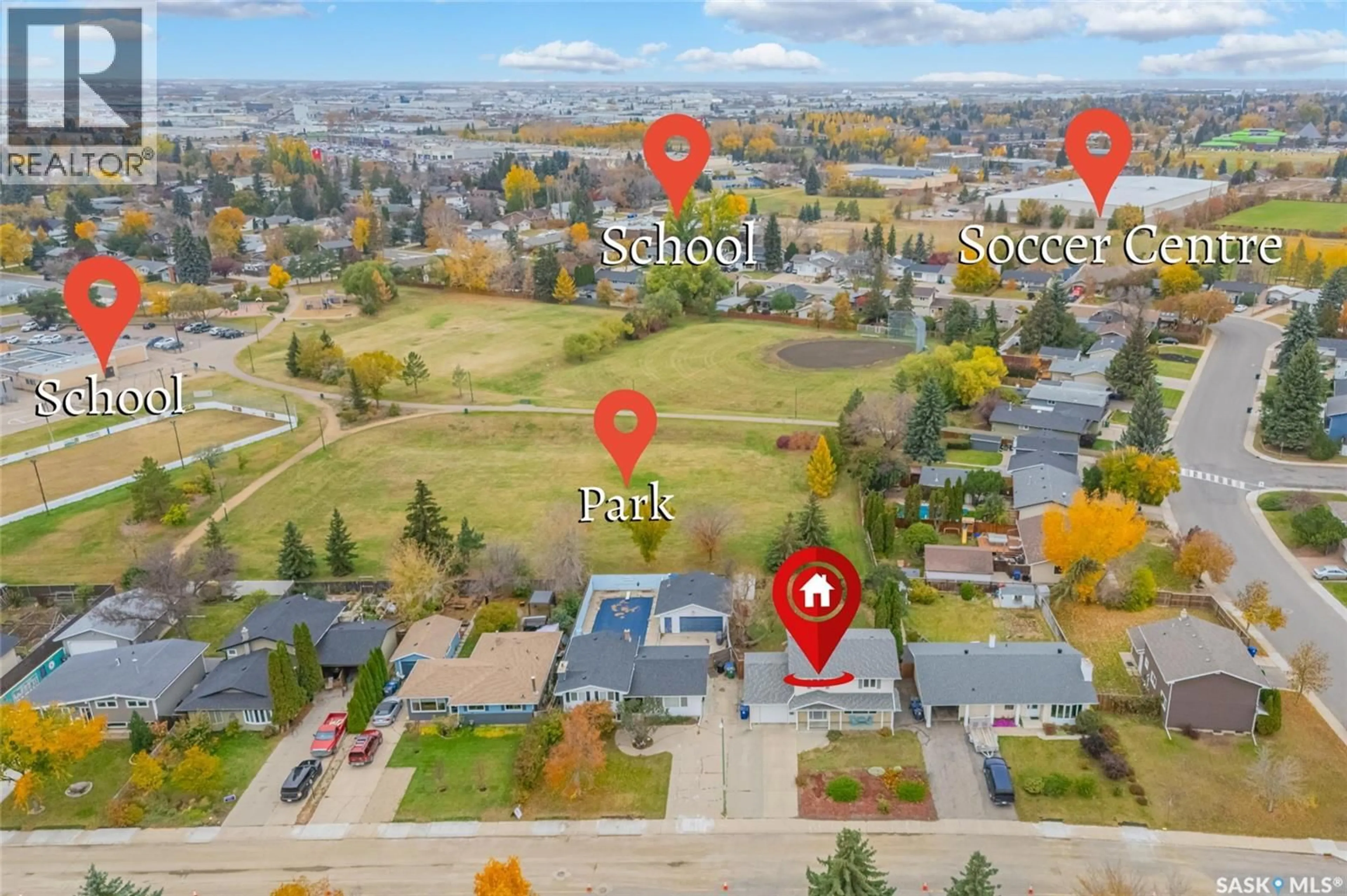 A pic from outside/outdoor area/front of a property/back of a property/a pic from drone, street for 258 ASSINIBOINE DRIVE, Saskatoon Saskatchewan S7K4A2