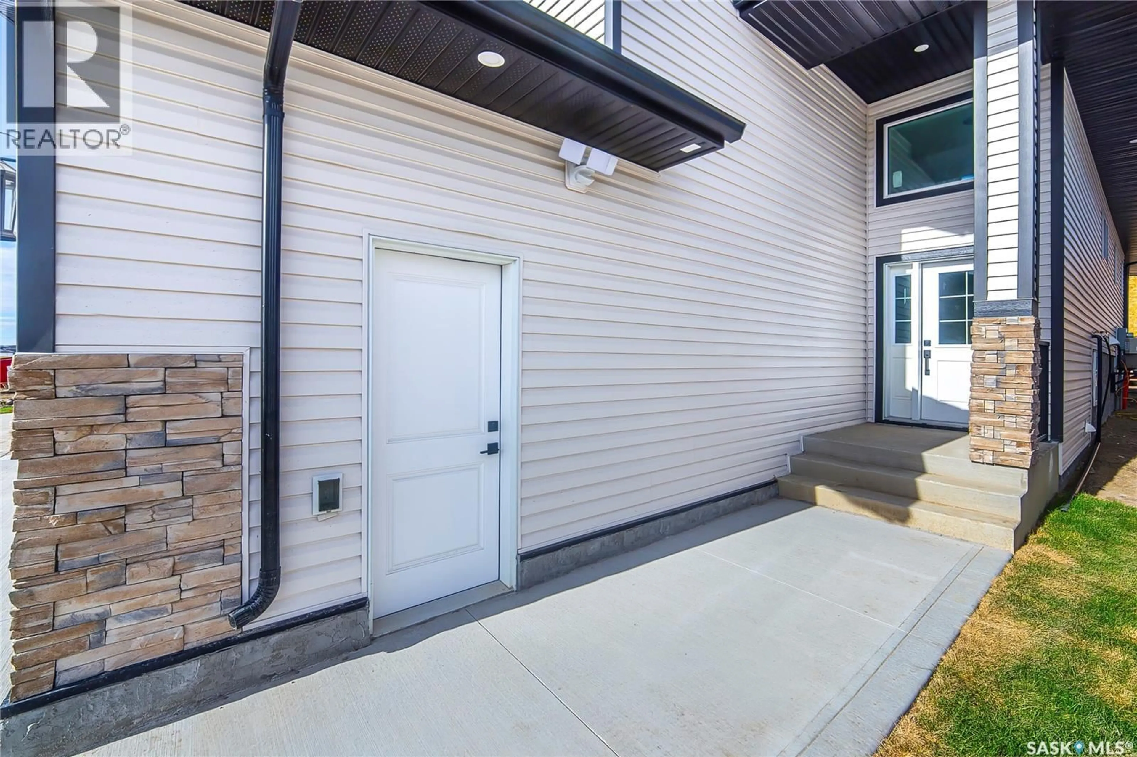 Unknown for 550 SHARMA CRESCENT, Saskatoon Saskatchewan S7W1K9