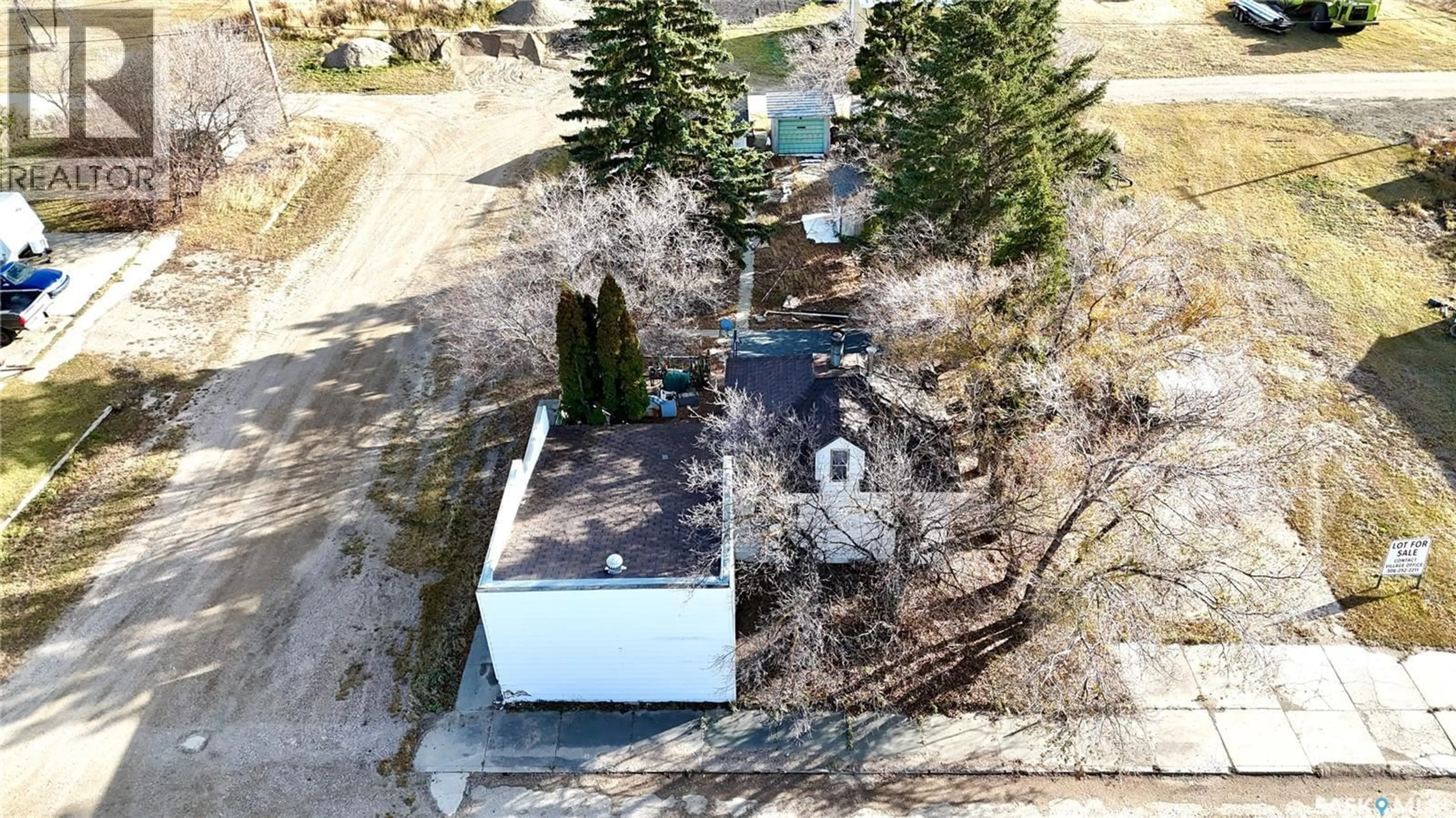 A pic from outside/outdoor area/front of a property/back of a property/a pic from drone, unknown for 400 CENTRAL AVENUE, Kenaston Saskatchewan S0G2N0