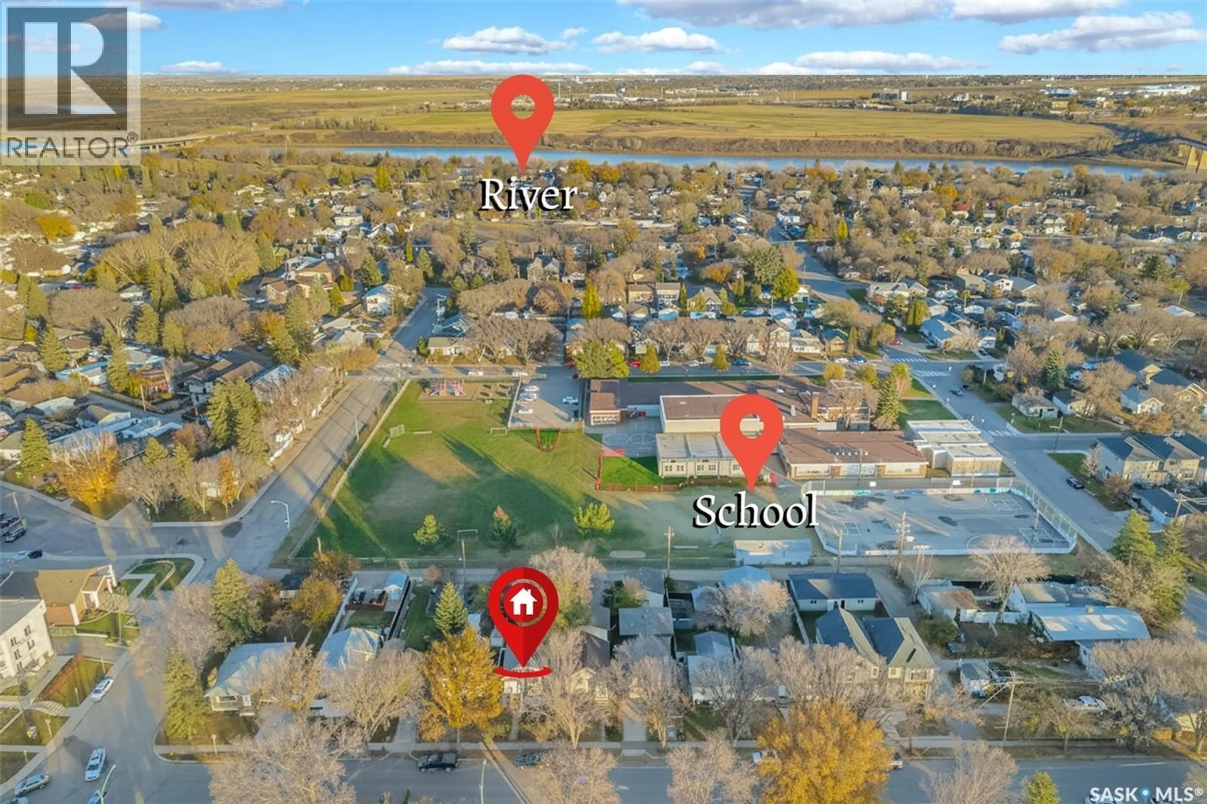 A pic from outside/outdoor area/front of a property/back of a property/a pic from drone, street for 1512 7TH AVENUE, Saskatoon Saskatchewan S7K2W5