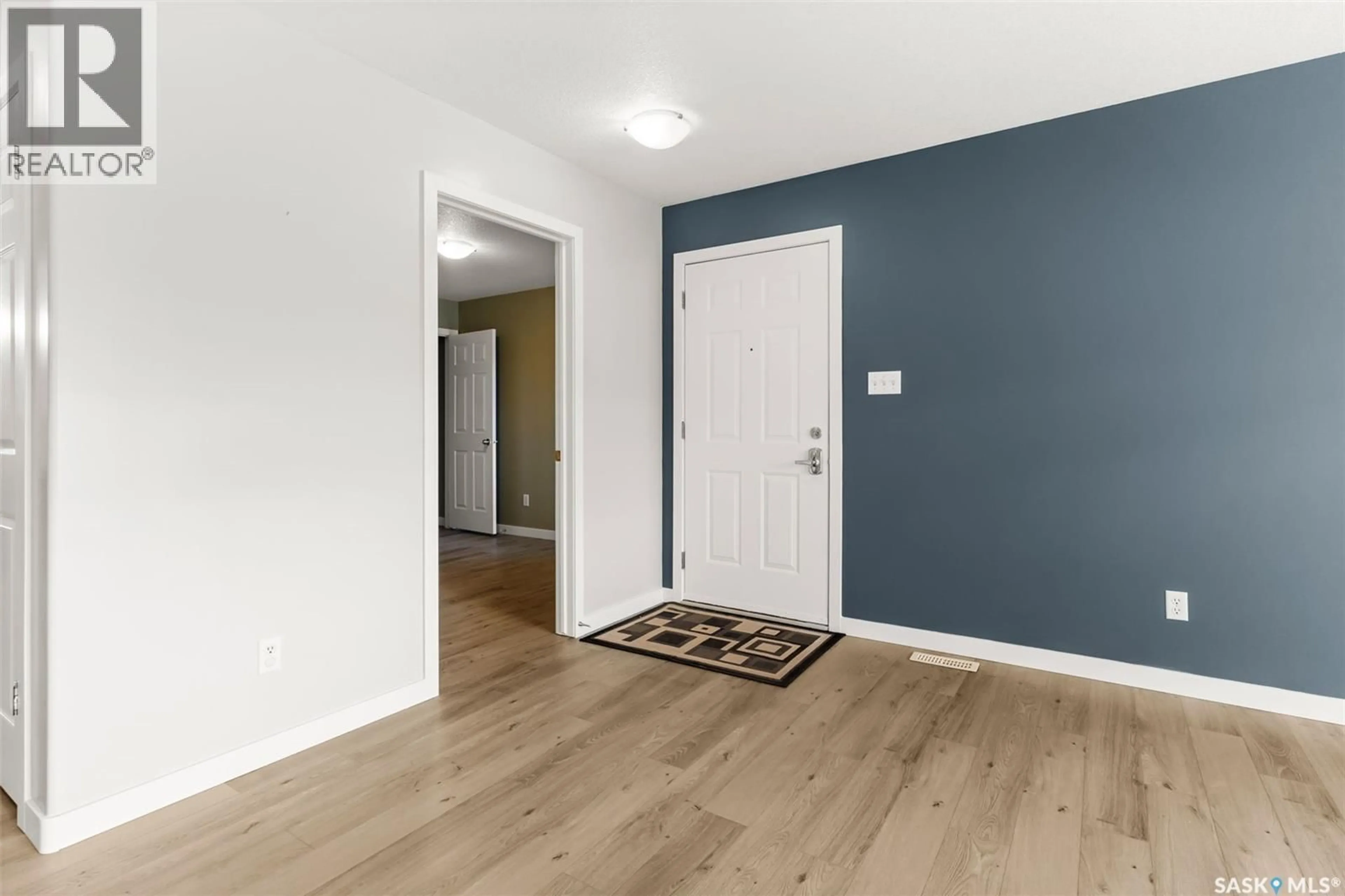 Indoor entryway for 3918 7TH AVENUE, Regina Saskatchewan S4N7L9