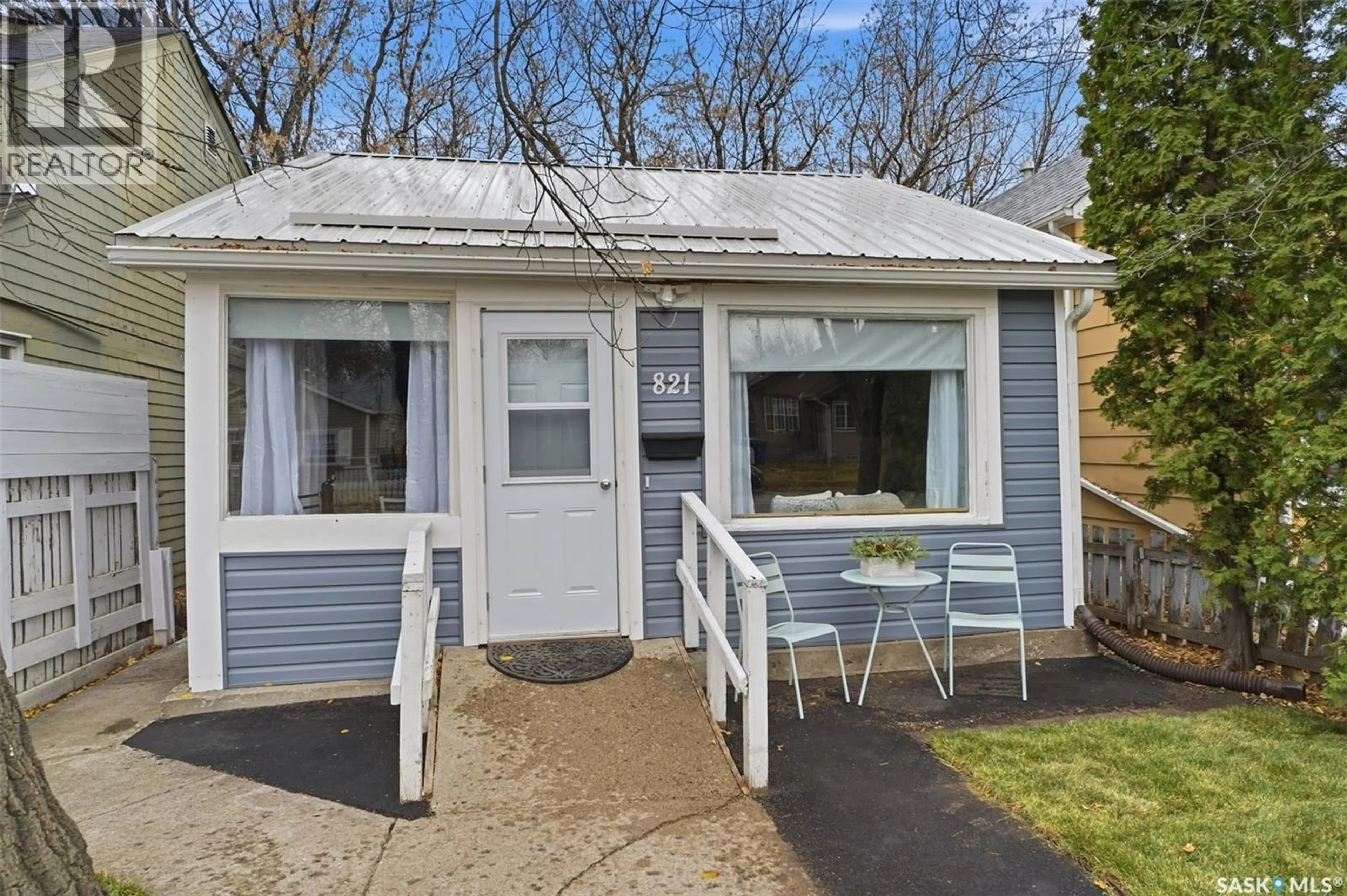 Unknown for 821 G AVENUE, Saskatoon Saskatchewan S7L1Z6