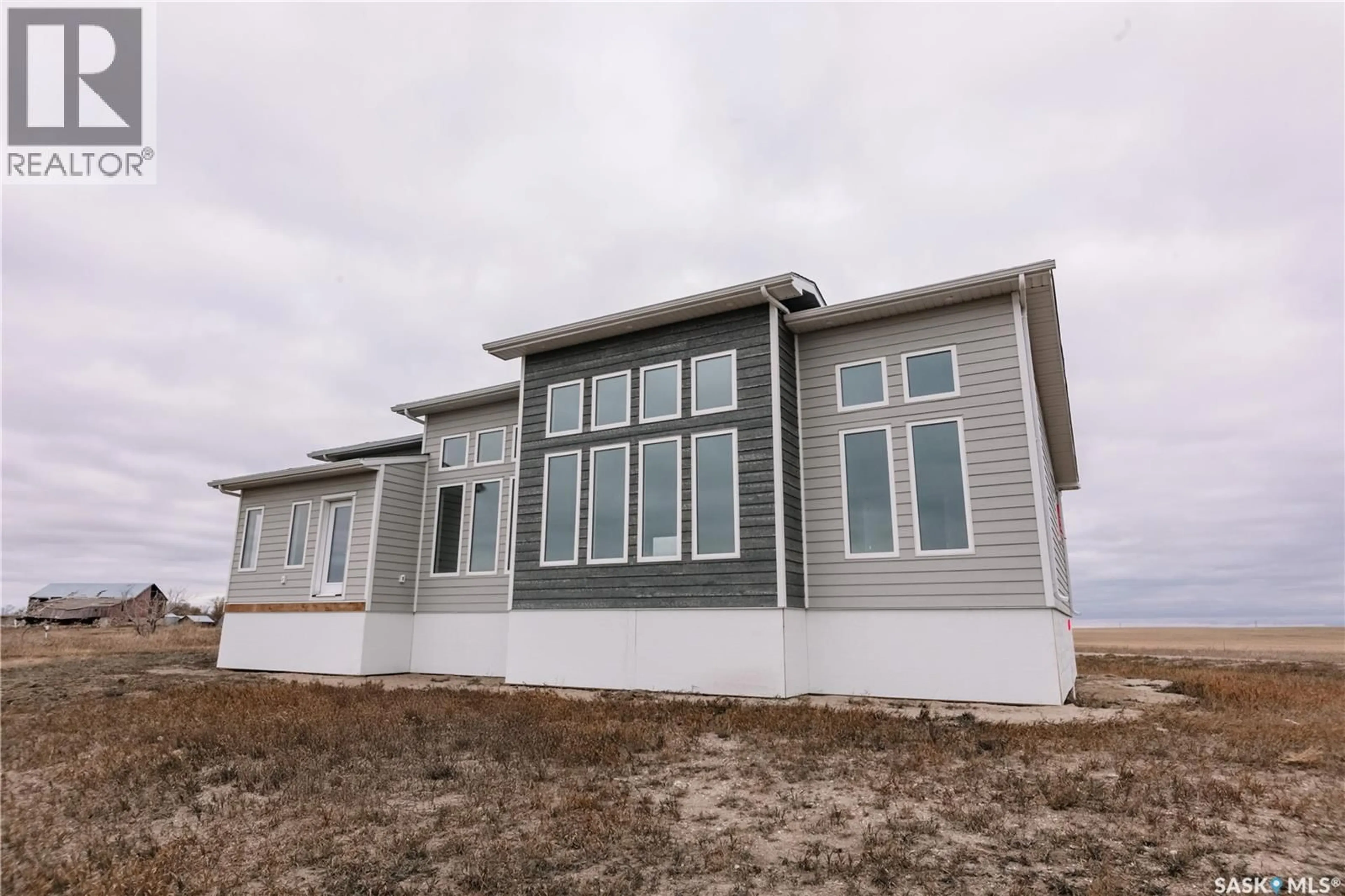 Home with vinyl exterior material, building for 103 DEER VALLEY ROAD, Lumsden Rm No. 189 Saskatchewan S2V1B8