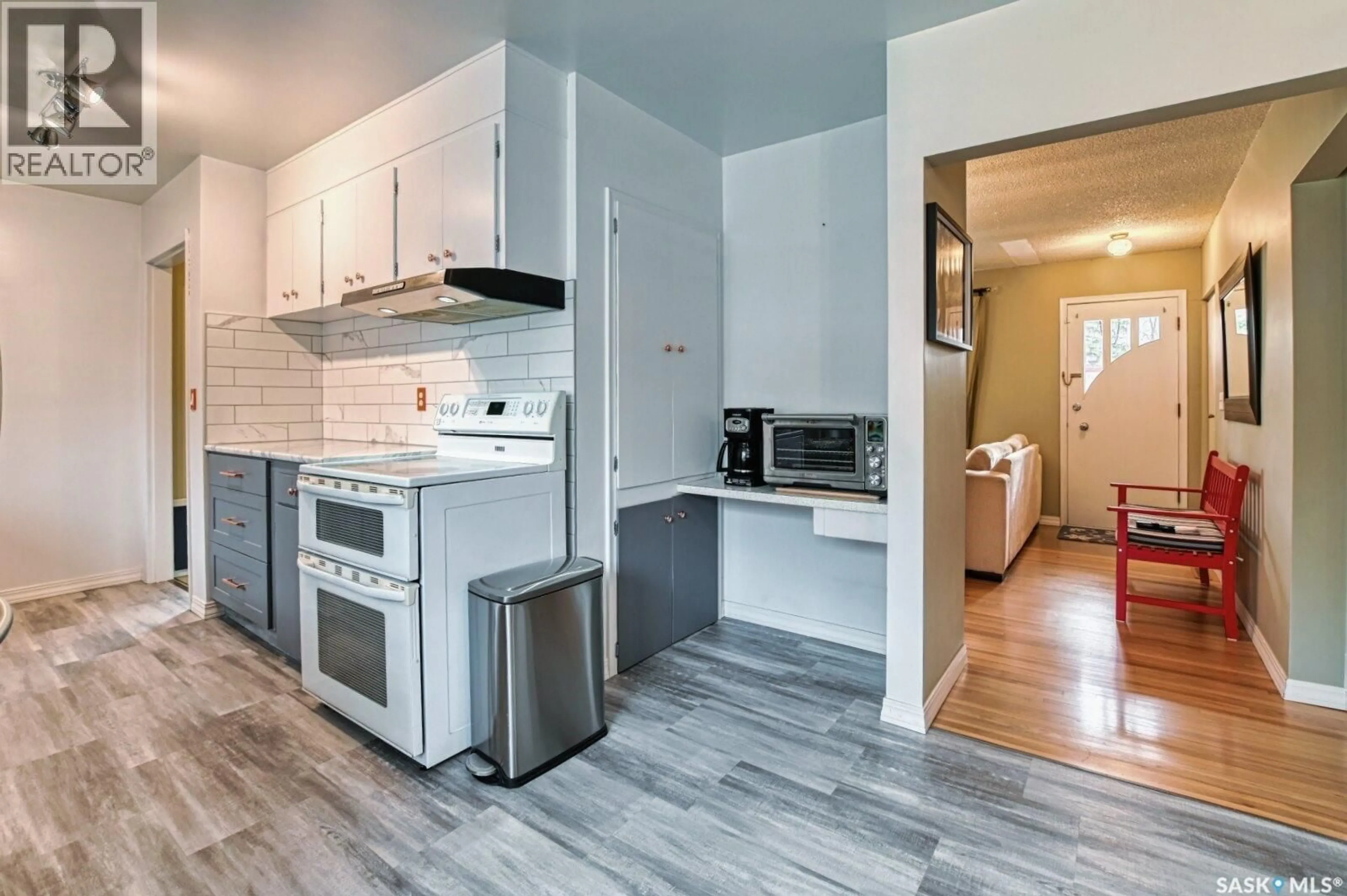 Open concept kitchen, unknown for 3030 2ND AVENUE, Regina Saskatchewan S4T0A8
