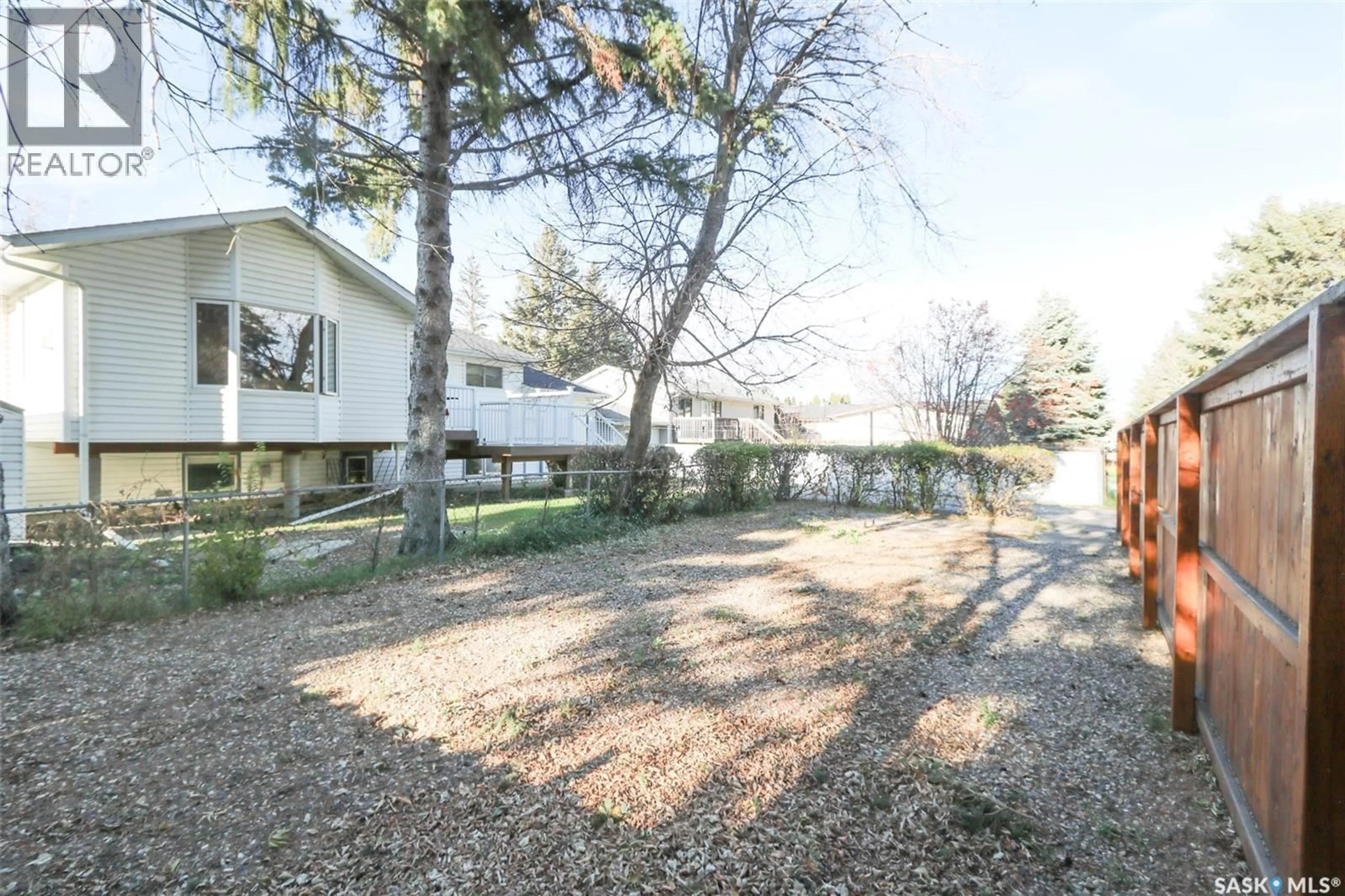 A pic from outside/outdoor area/front of a property/back of a property/a pic from drone, unknown for 85 CIRCLEBROOKE DRIVE, Yorkton Saskatchewan S3N2R9