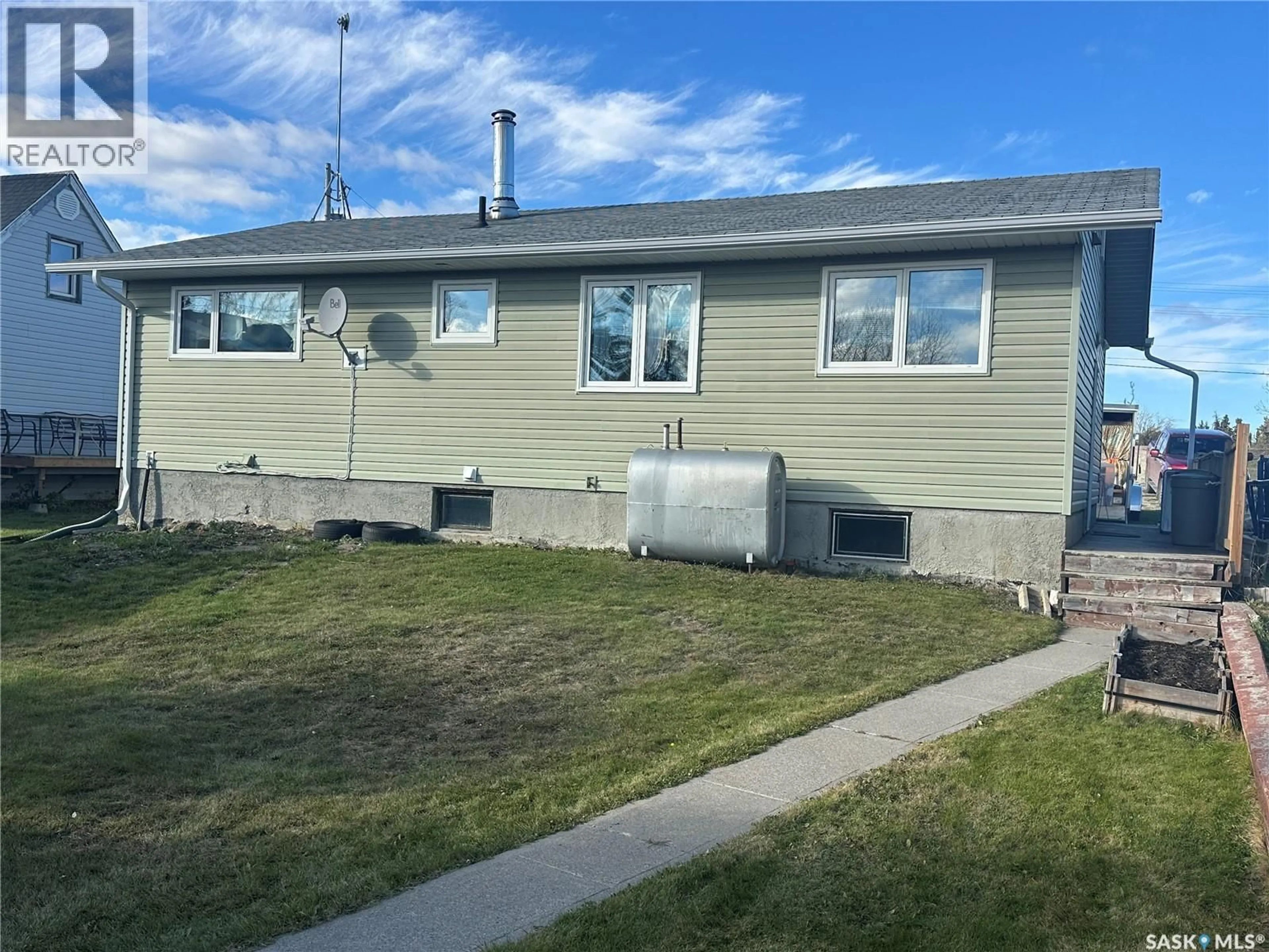 Home with vinyl exterior material, street for 670 CREIGHTON AVENUE, Creighton Saskatchewan S0P0A0