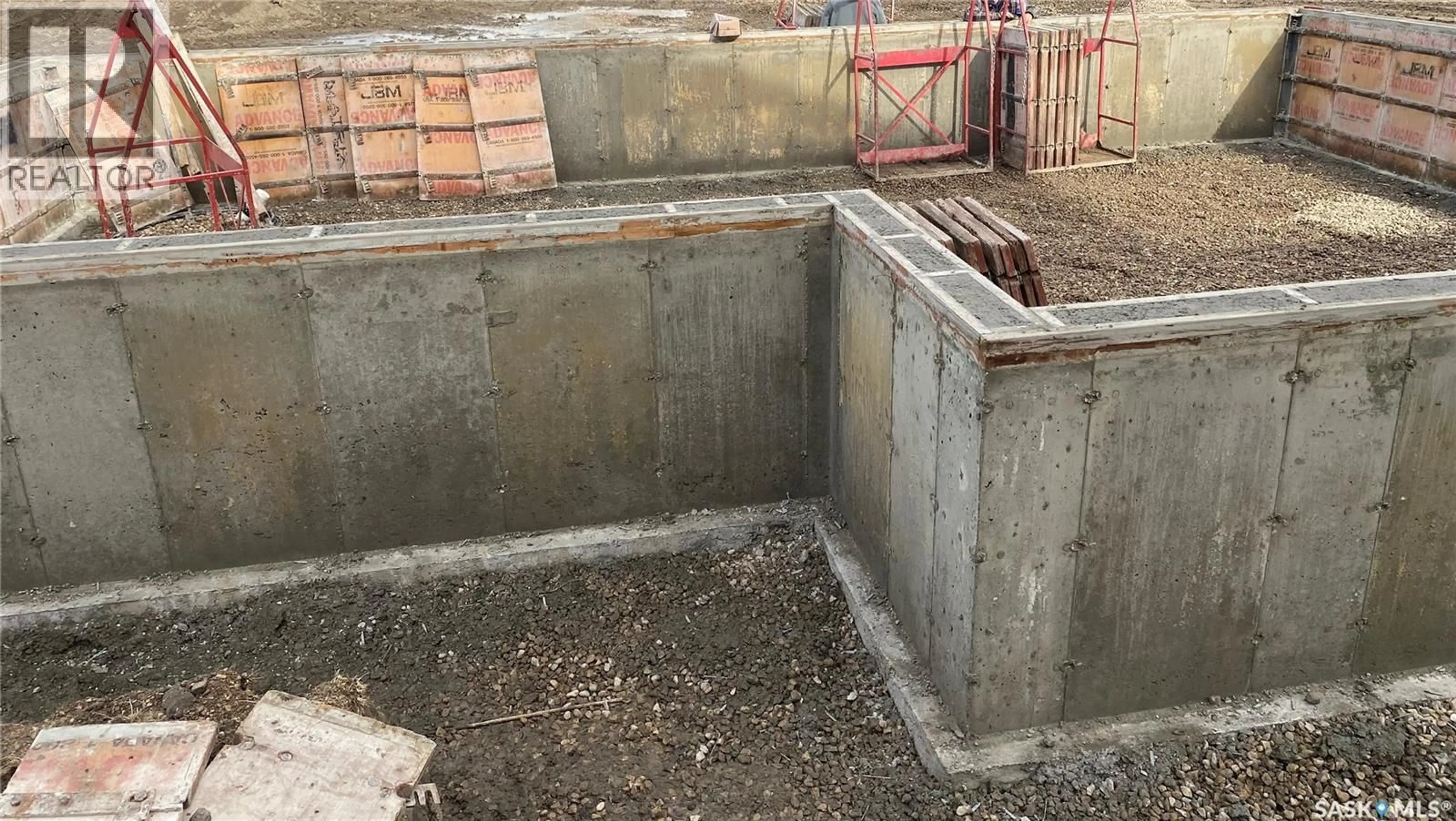 Patio, building for 13 CLEMENT ROAD, Lanigan Saskatchewan S0K2M0