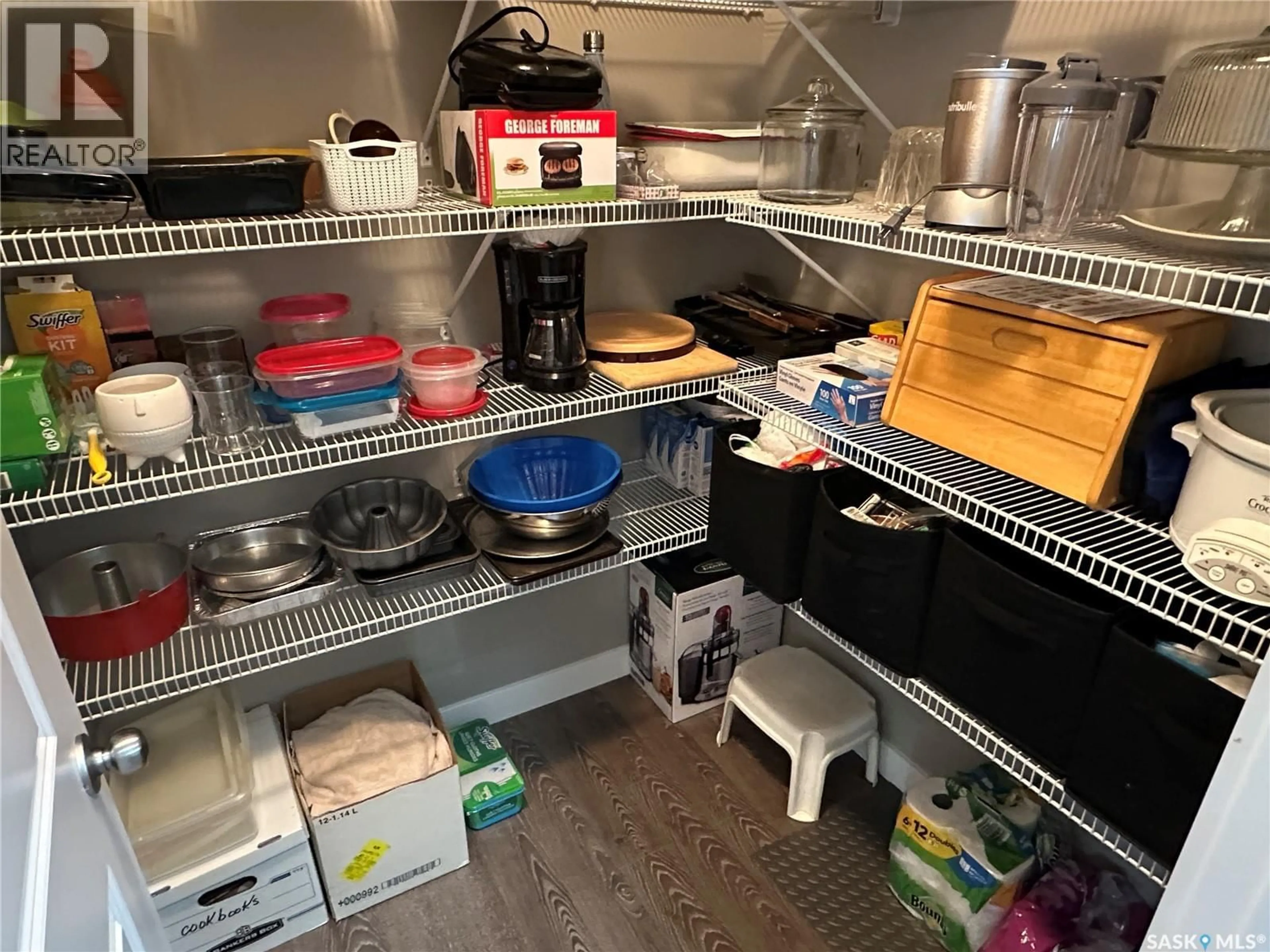 Standard kitchen, floor is not visible for 8 - 840 5TH STREET, Weyburn Saskatchewan S4H3P2