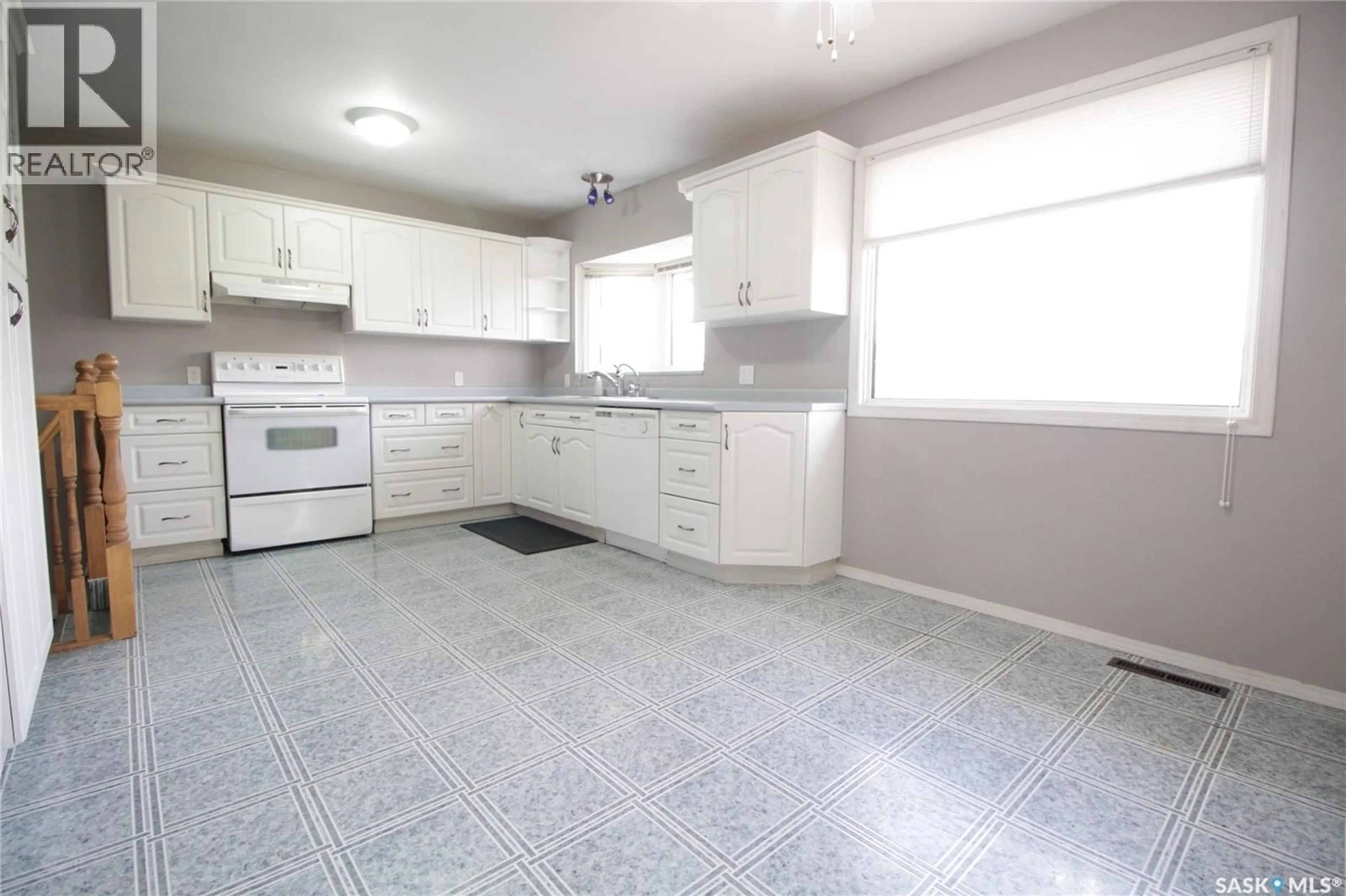 Standard kitchen, ceramic/tile floor for 1518 CHESTNUT DRIVE, Moosomin Saskatchewan S0G3N0