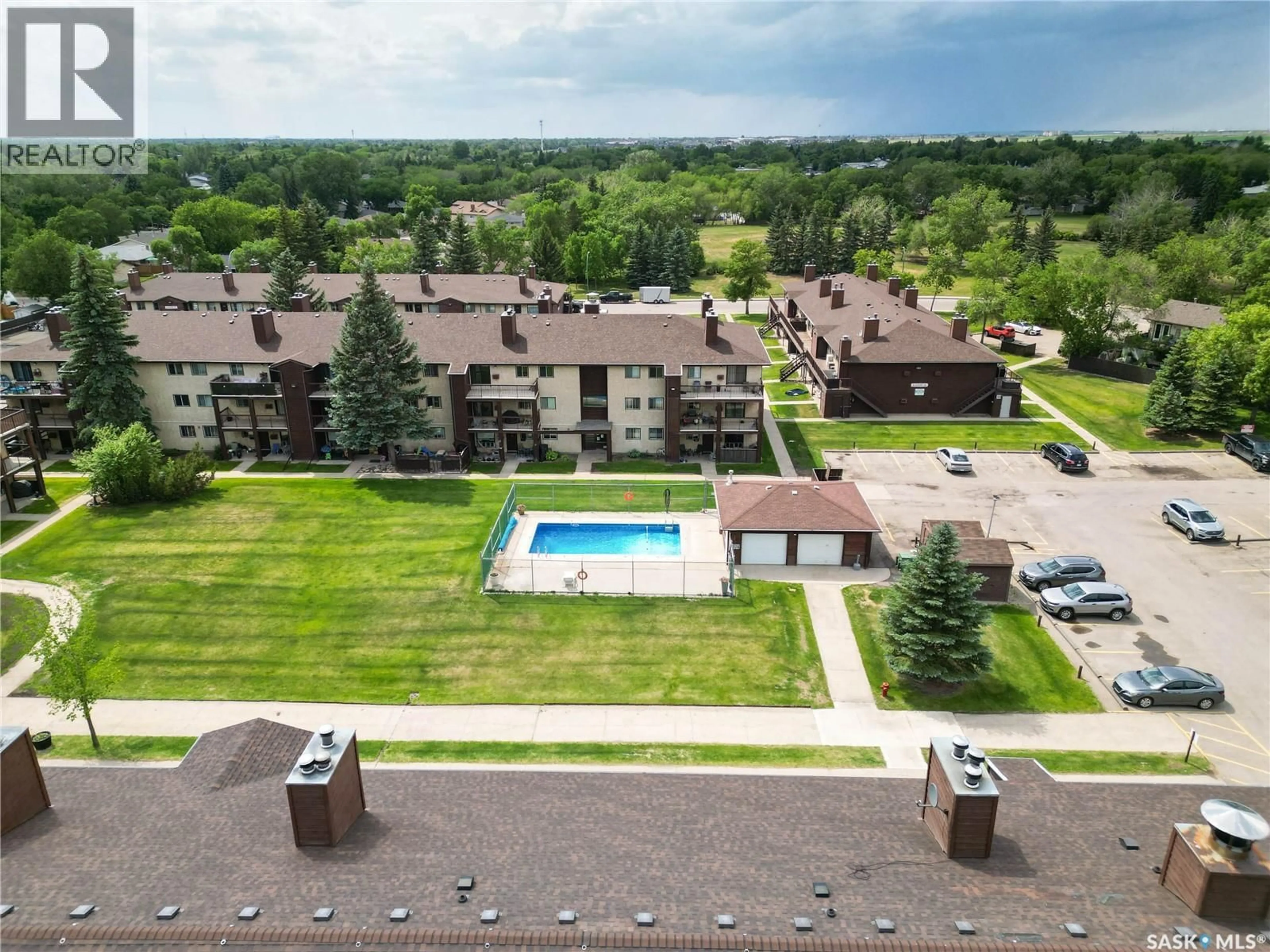 A pic from outside/outdoor area/front of a property/back of a property/a pic from drone, mountain view for 51 - 303 RODENBUSH DRIVE, Regina Saskatchewan S4R8C7