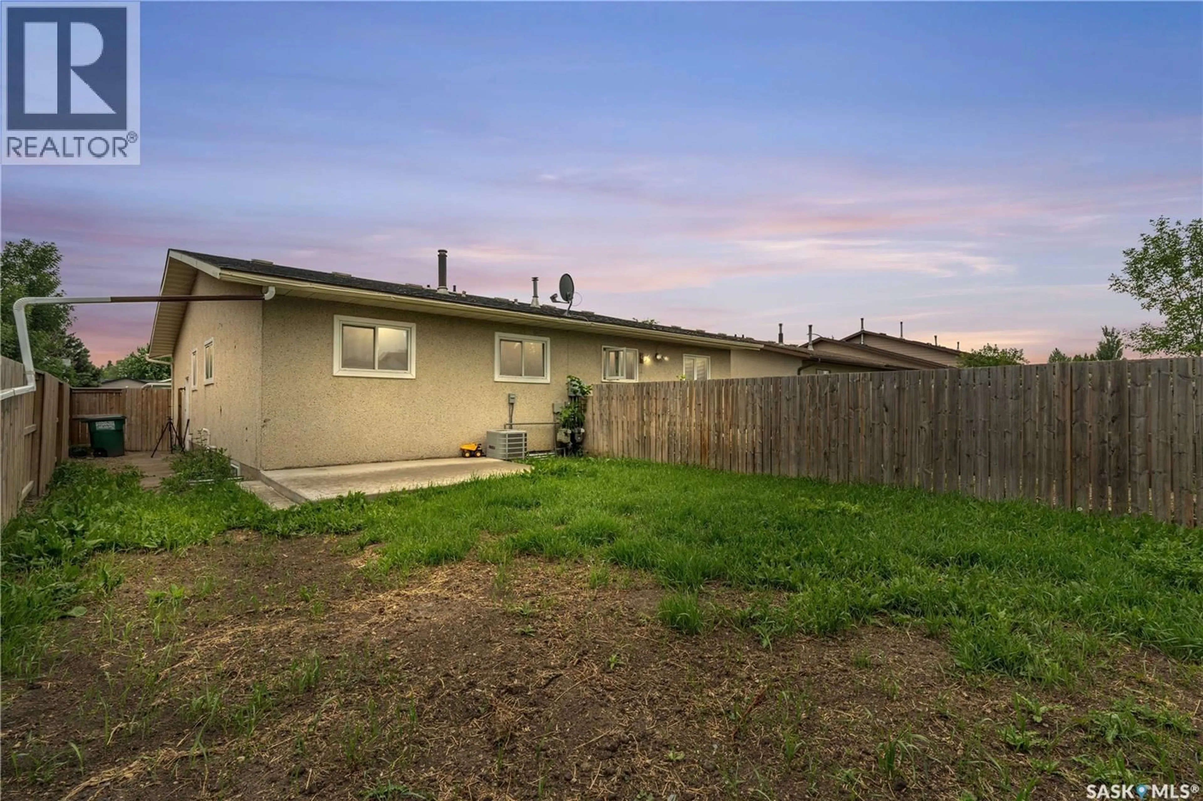 Unknown for 3922 - 303 DIEFENBAKER DRIVE, Saskatoon Saskatchewan S7L6C6