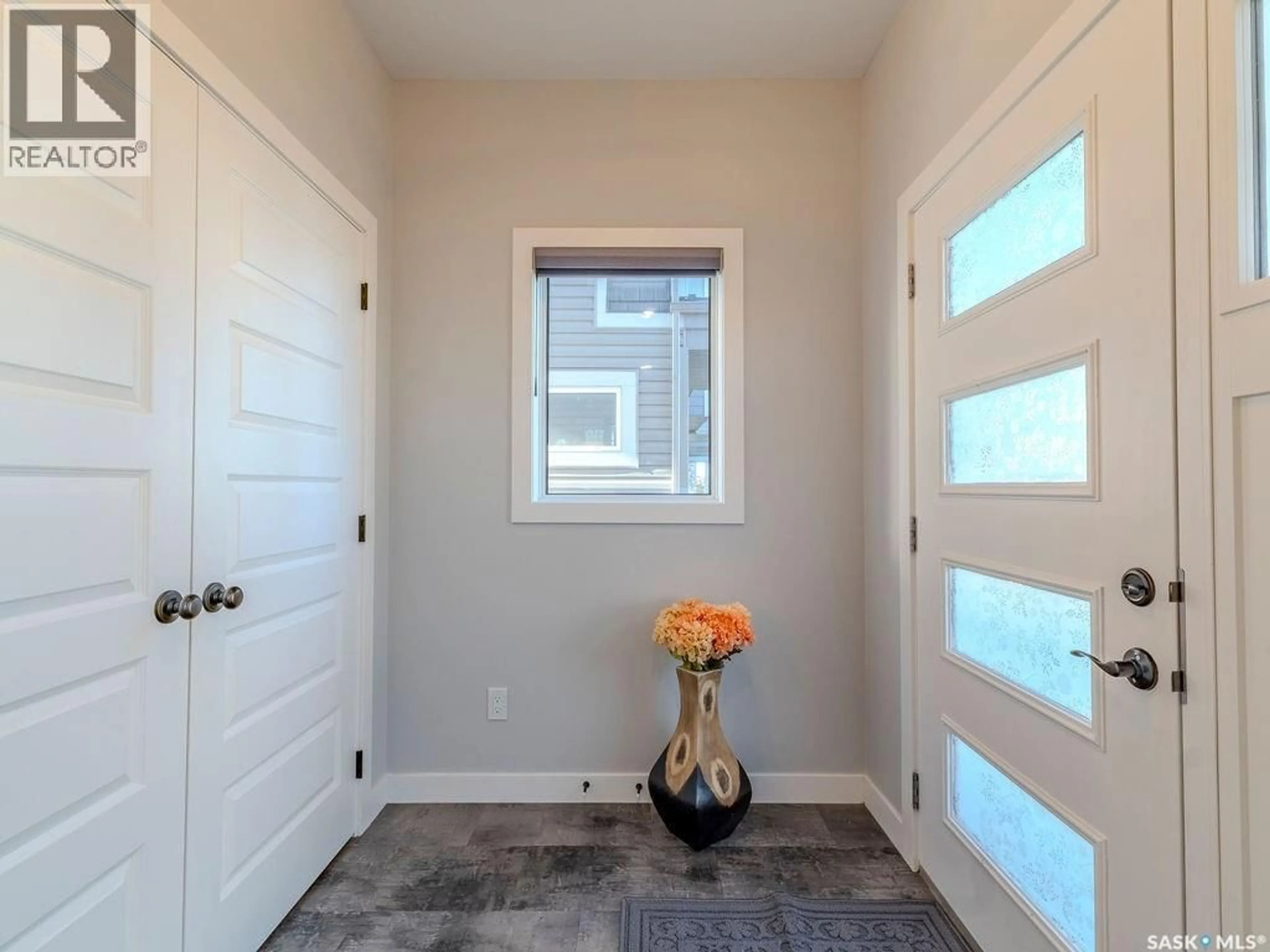 Indoor entryway for 306 BRIGHTON BOULEVARD, Saskatoon Saskatchewan S7V0V8