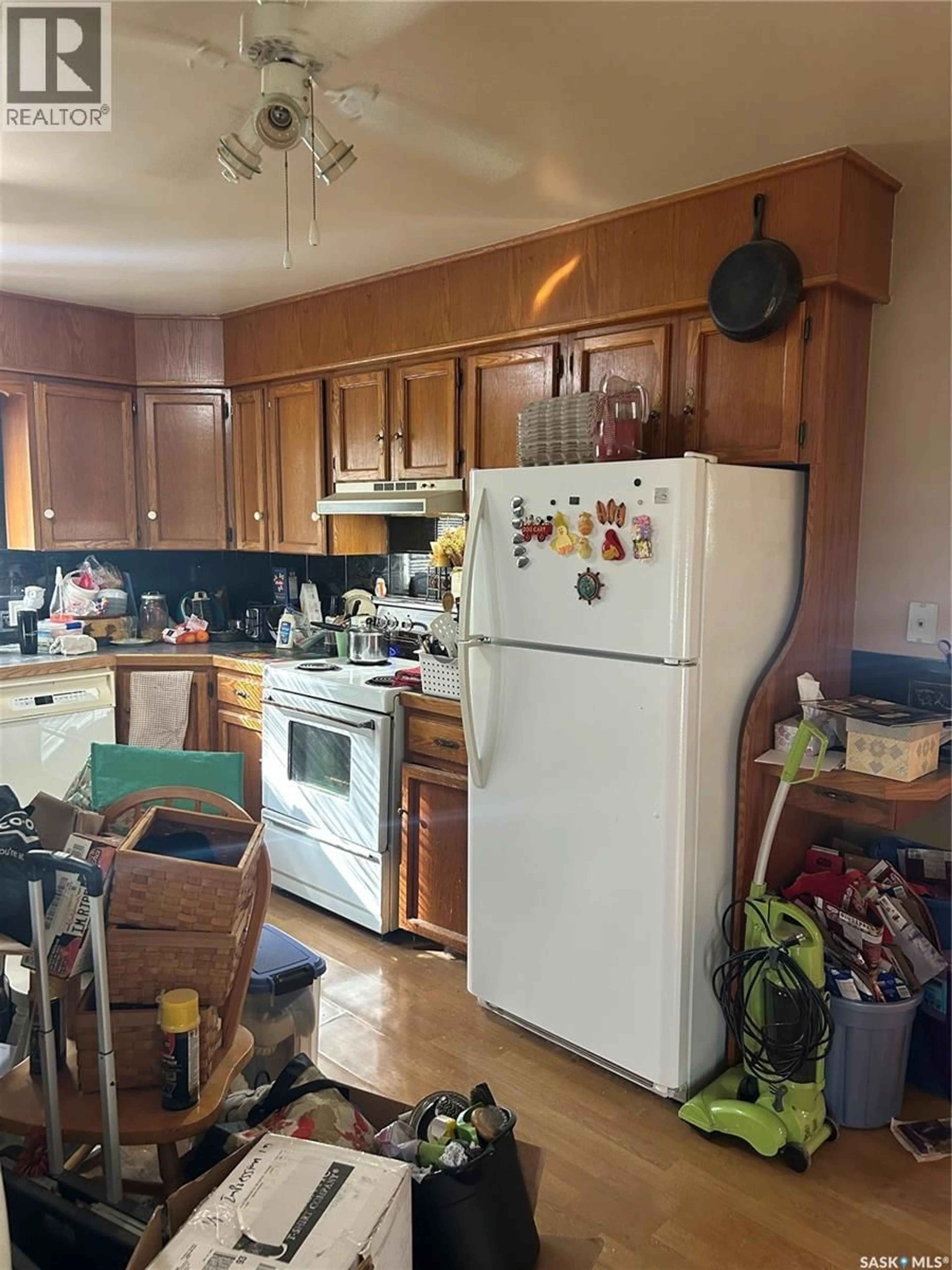 Standard kitchen, unknown for 116 SOURIS STREET, Milestone Saskatchewan S0G3L0