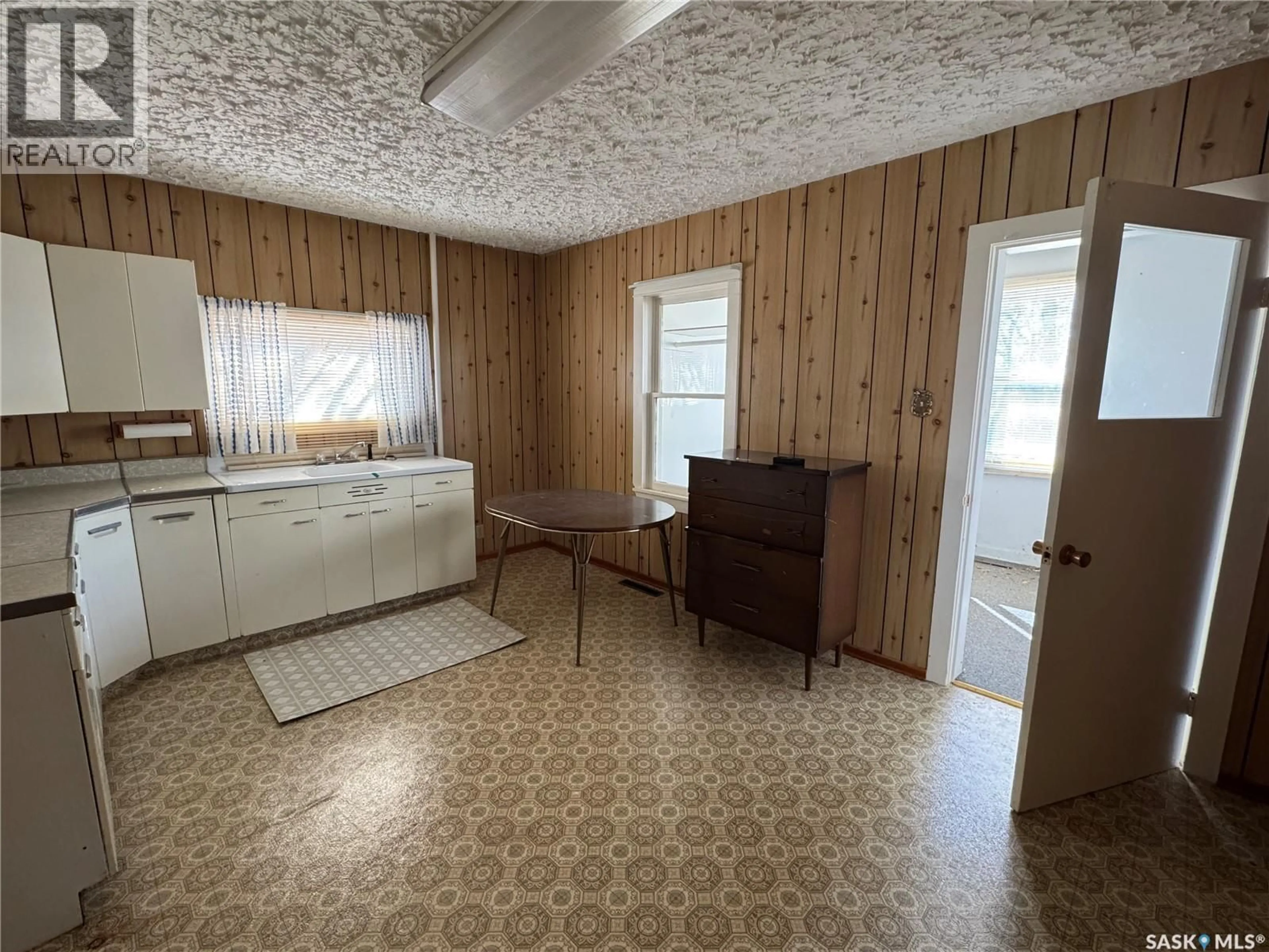 A pic of a room for 220 6TH AVENUE, Biggar Saskatchewan S0K0M0