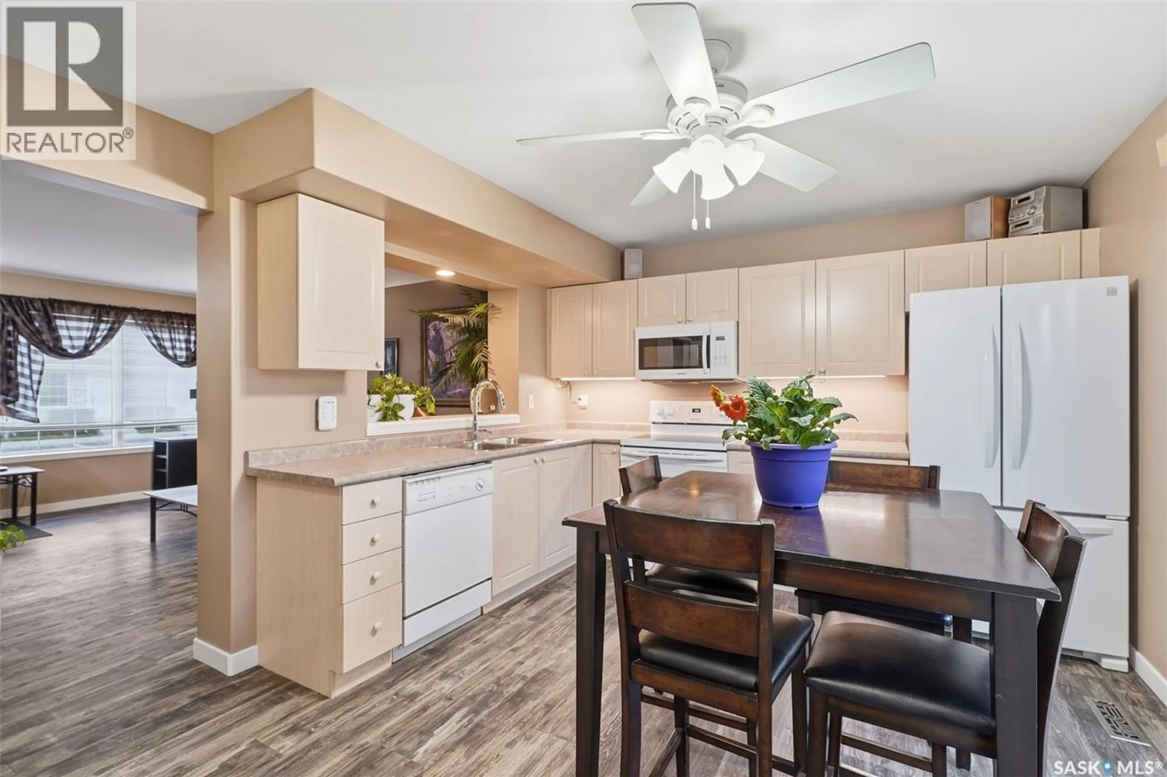 Open concept kitchen, unknown for 815 - 177 KRISTJANSON ROAD, Saskatoon Saskatchewan S7S1M6